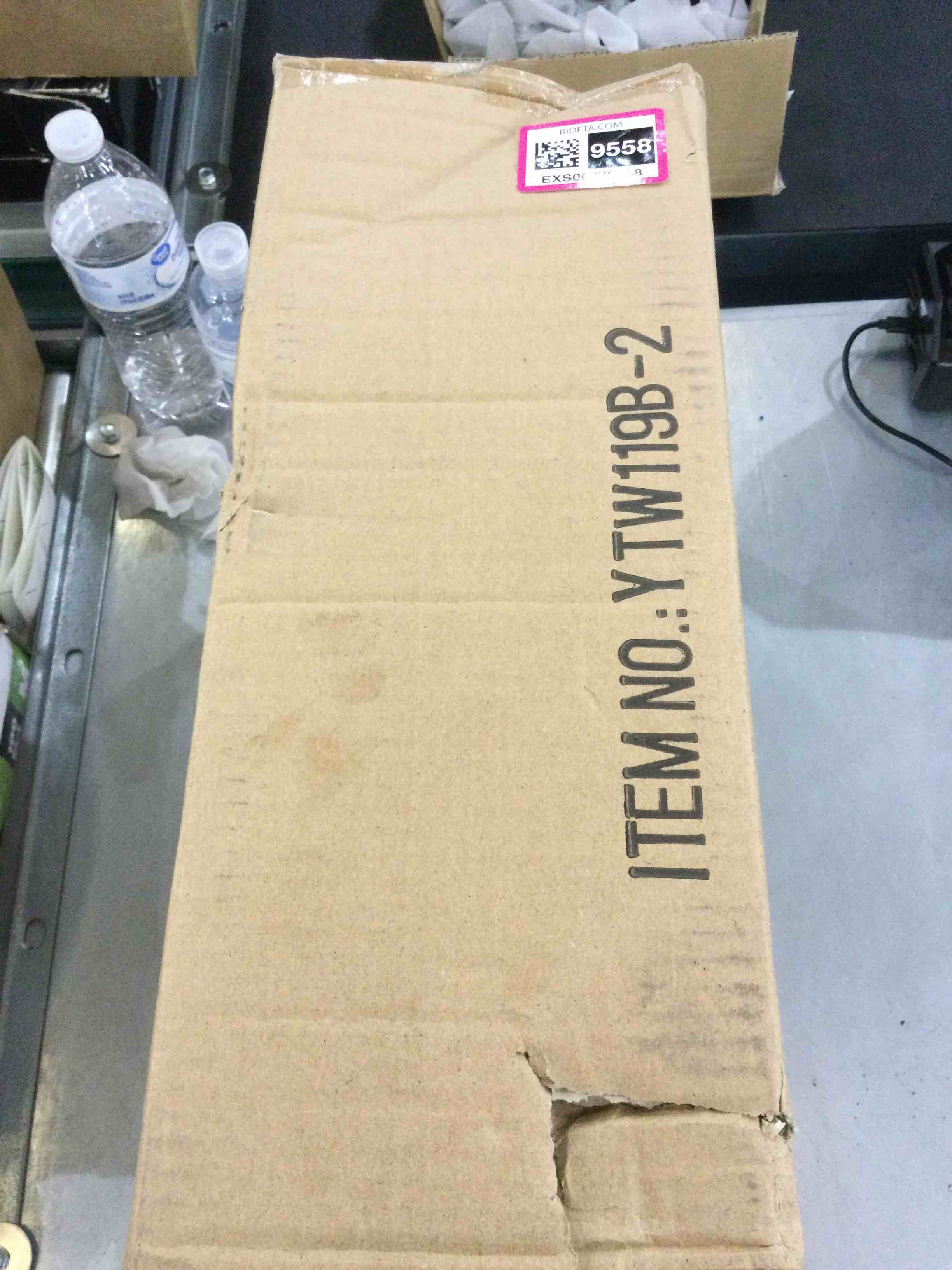 https://s3.amazonaws.com/lotting-images-prod/bidfta/EXS00279559_1684764364276.jpeg