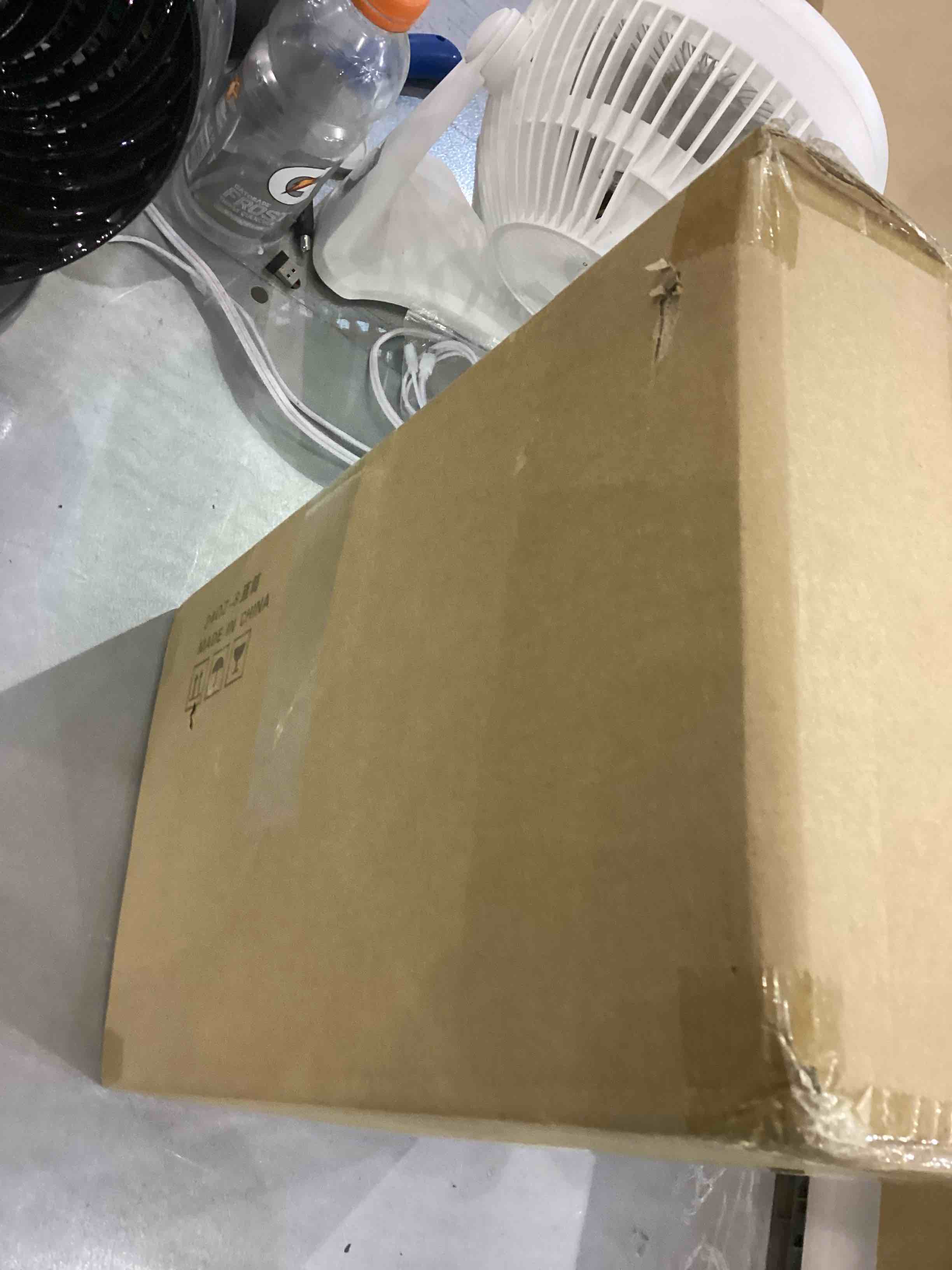 https://s3.amazonaws.com/lotting-images-prod/bidfta/EXS00281039_1687263377565.jpeg