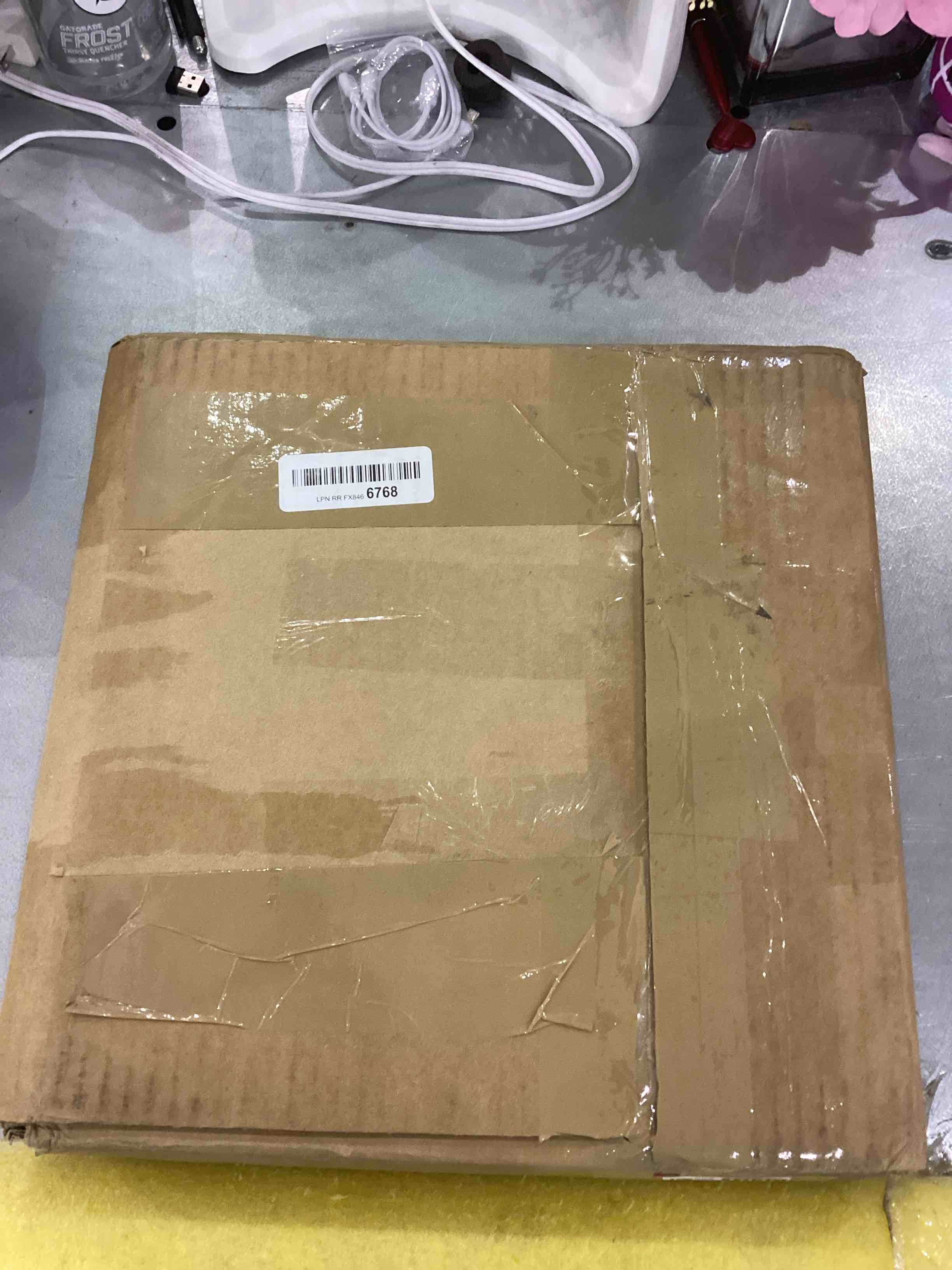 https://s3.amazonaws.com/lotting-images-prod/bidfta/EXS00281040_1687263463264.jpeg