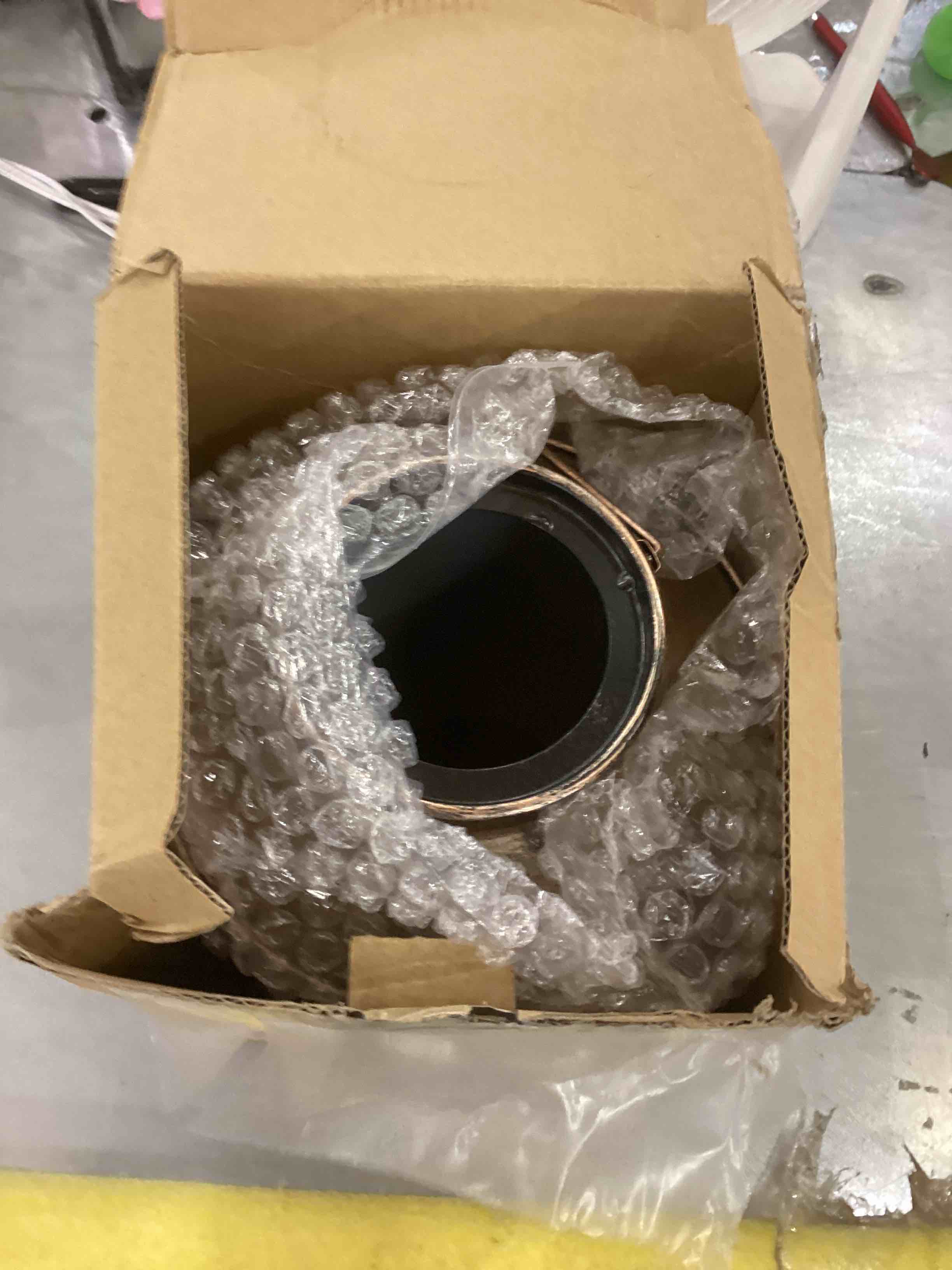 https://s3.amazonaws.com/lotting-images-prod/bidfta/EXS00281313_1687357668478.jpeg