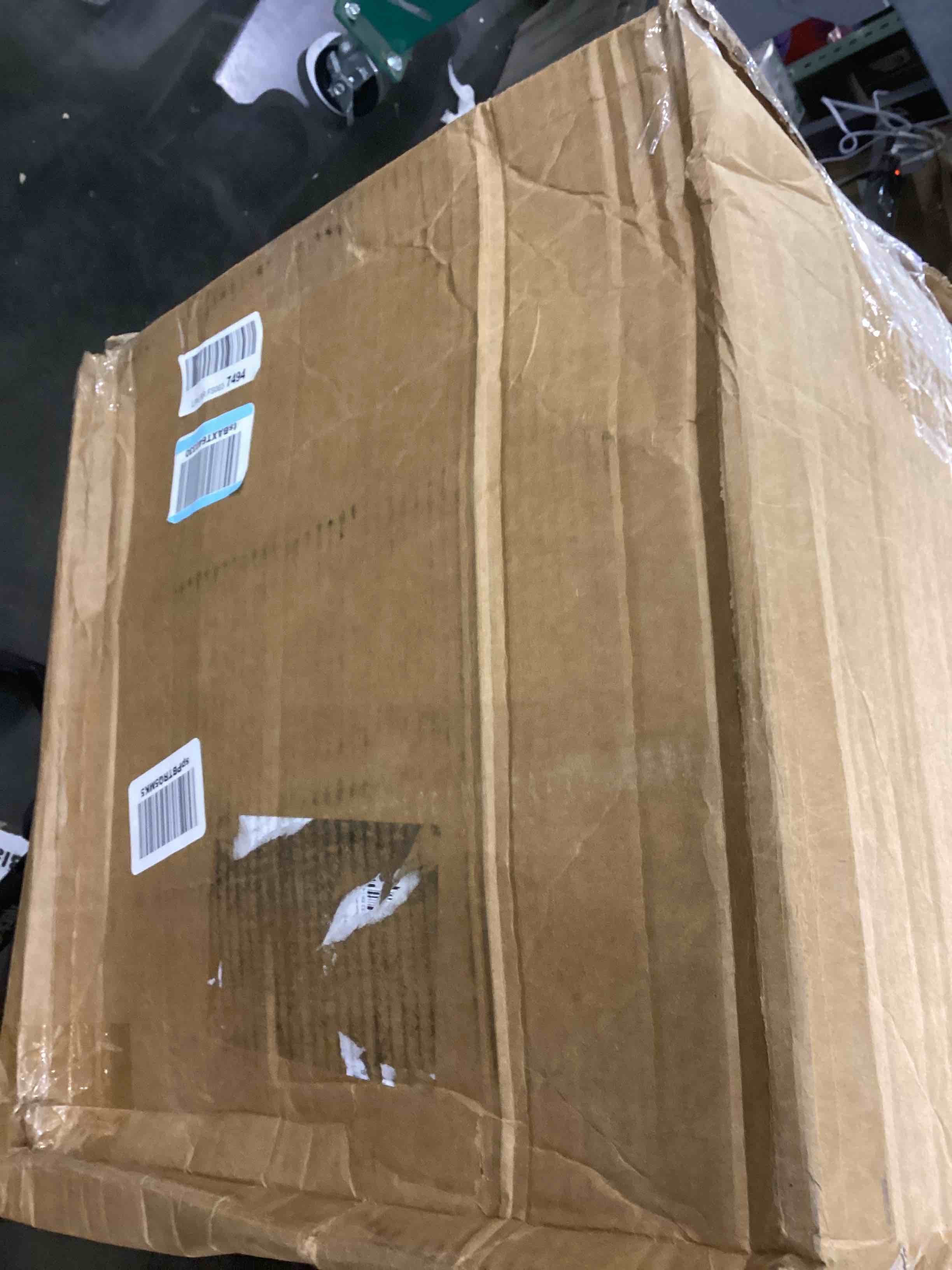 https://s3.amazonaws.com/lotting-images-prod/bidfta/EXS00281410_1687373654646.jpeg