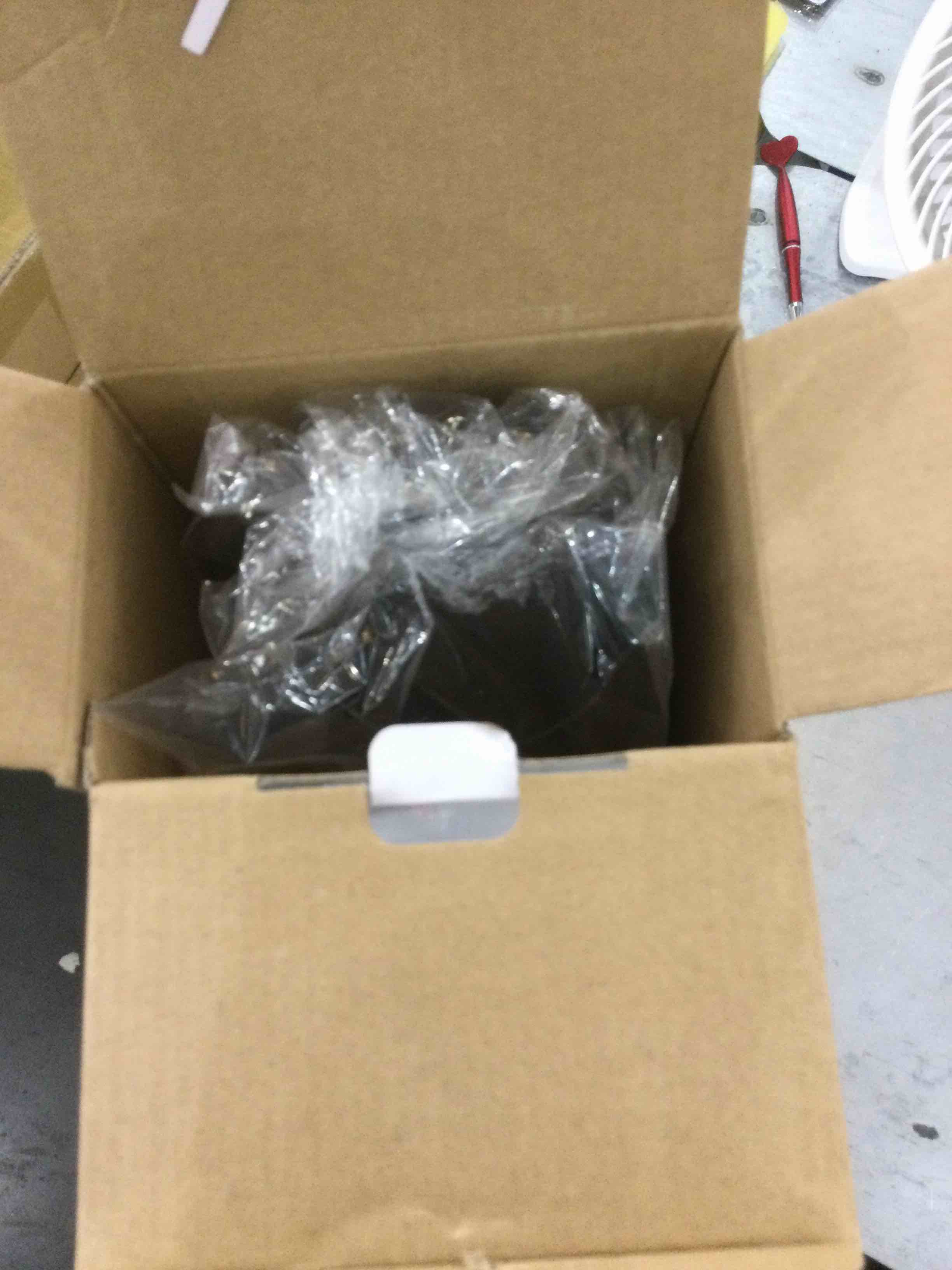 https://s3.amazonaws.com/lotting-images-prod/bidfta/EXS00282108_1687357778563.jpeg