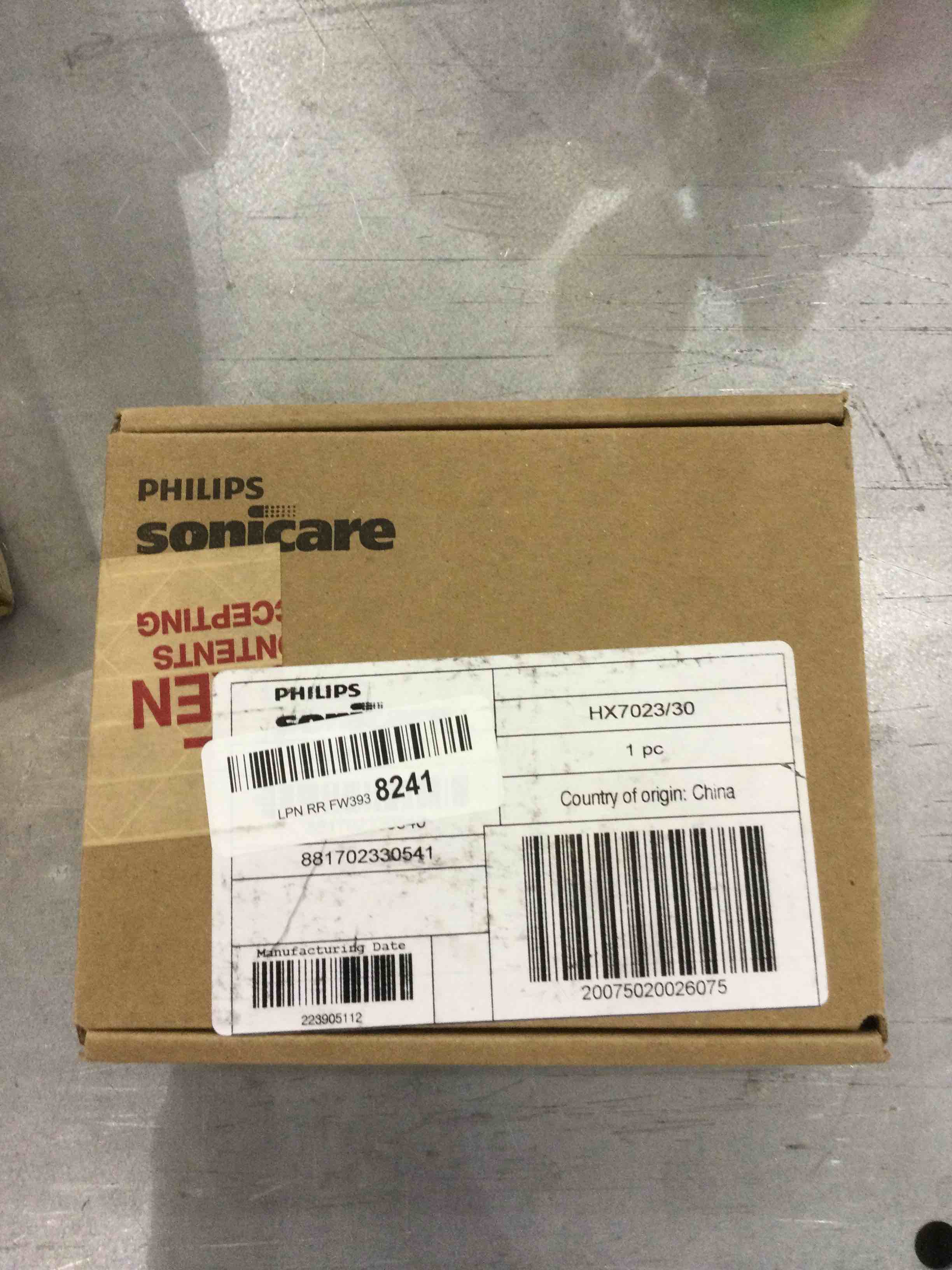 https://s3.amazonaws.com/lotting-images-prod/bidfta/EXS00282311_1687959917495.jpeg