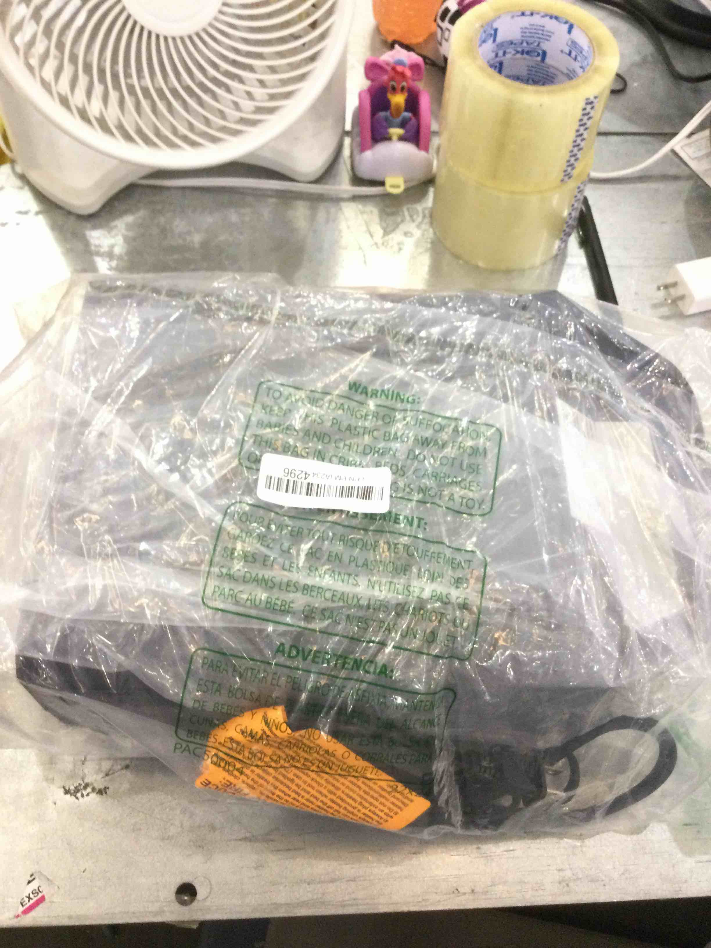 https://s3.amazonaws.com/lotting-images-prod/bidfta/EXS00282362_1687973050387.jpeg