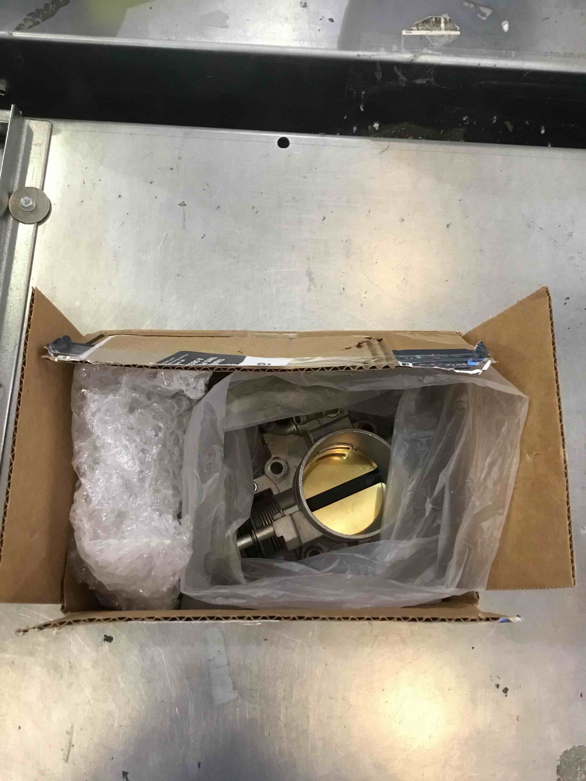 https://s3.amazonaws.com/lotting-images-prod/bidfta/EXS00282571_1686934335033.jpeg