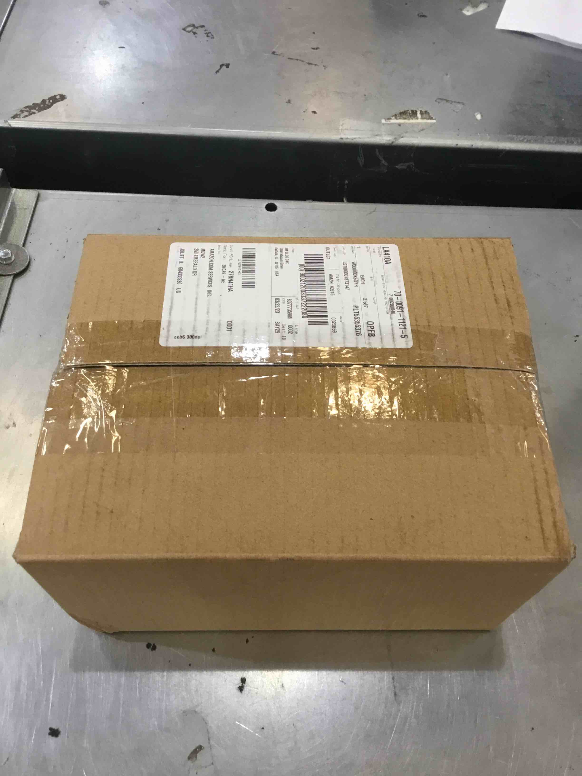 https://s3.amazonaws.com/lotting-images-prod/bidfta/EXS00282640_1687188006157.jpeg
