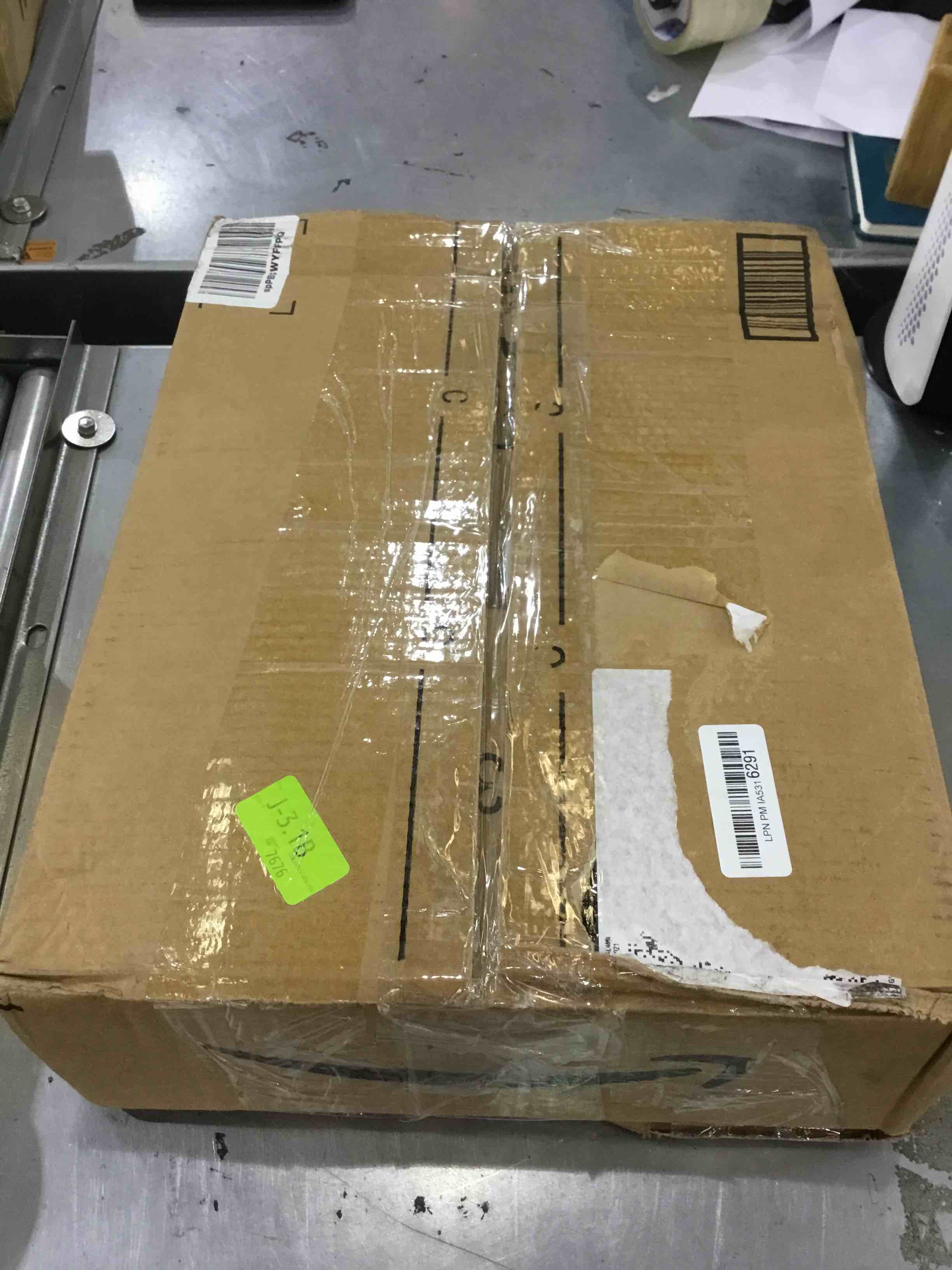 https://s3.amazonaws.com/lotting-images-prod/bidfta/EXS00282658_1687192914817.jpeg