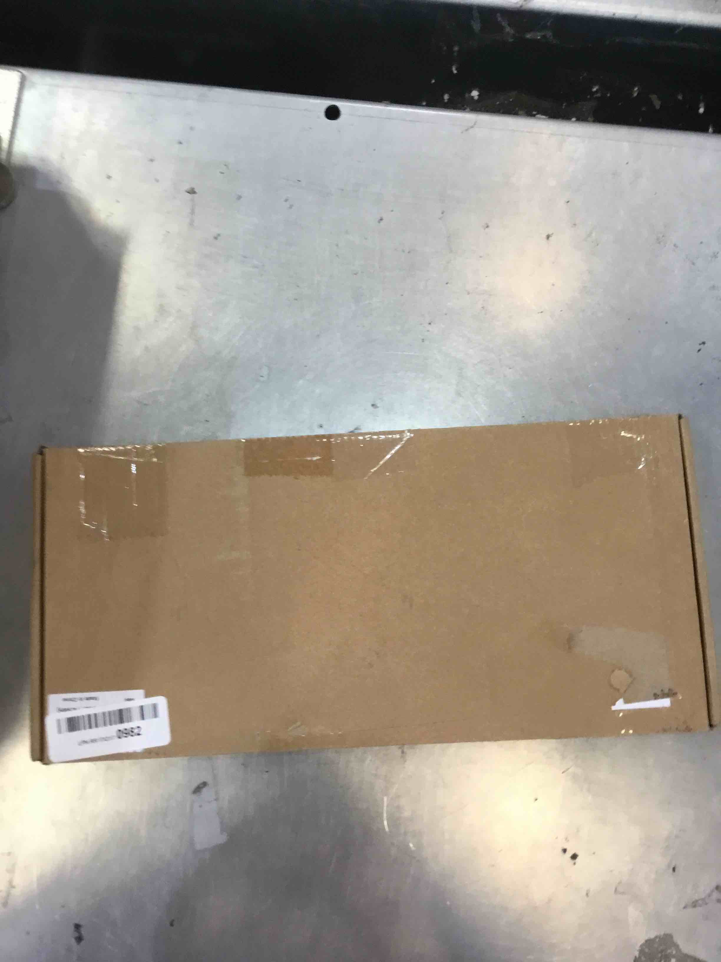 https://s3.amazonaws.com/lotting-images-prod/bidfta/EXS00282683_1687195052850.jpeg