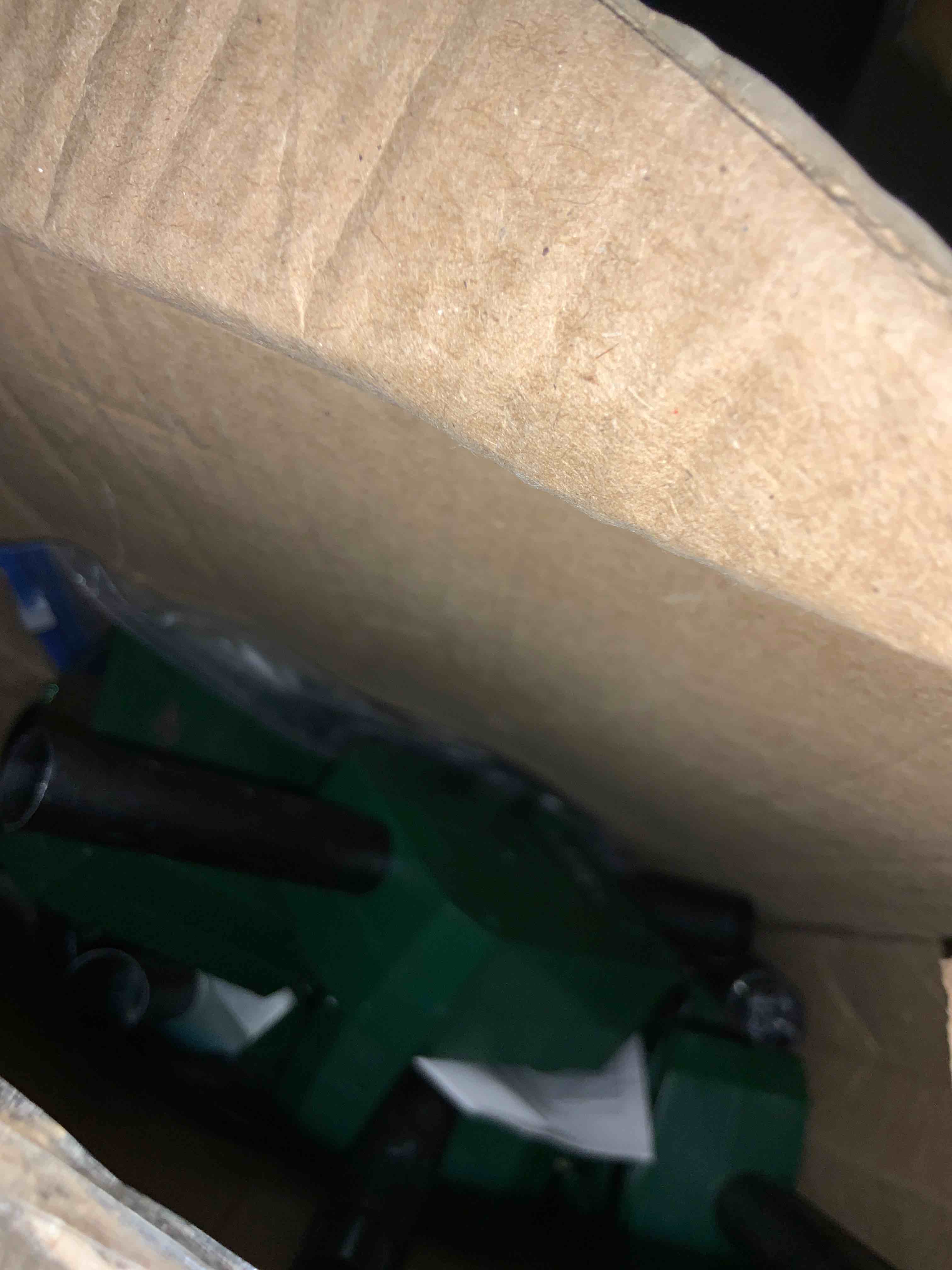 https://s3.amazonaws.com/lotting-images-prod/bidfta/EXS00283408_1687532352838.jpeg