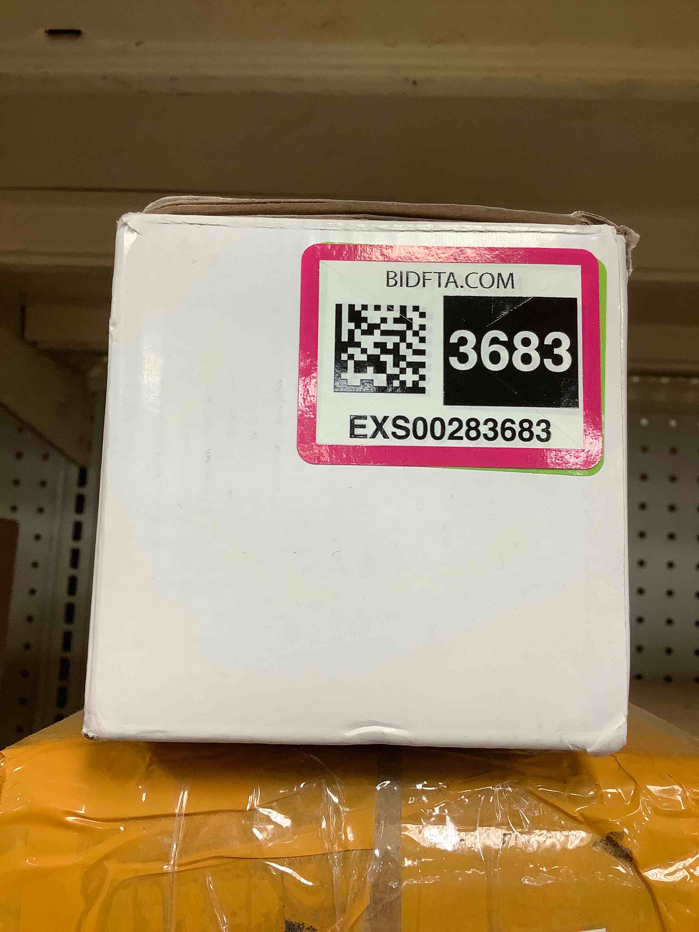https://s3.amazonaws.com/lotting-images-prod/bidfta/EXS00283683_1687469556704.jpeg