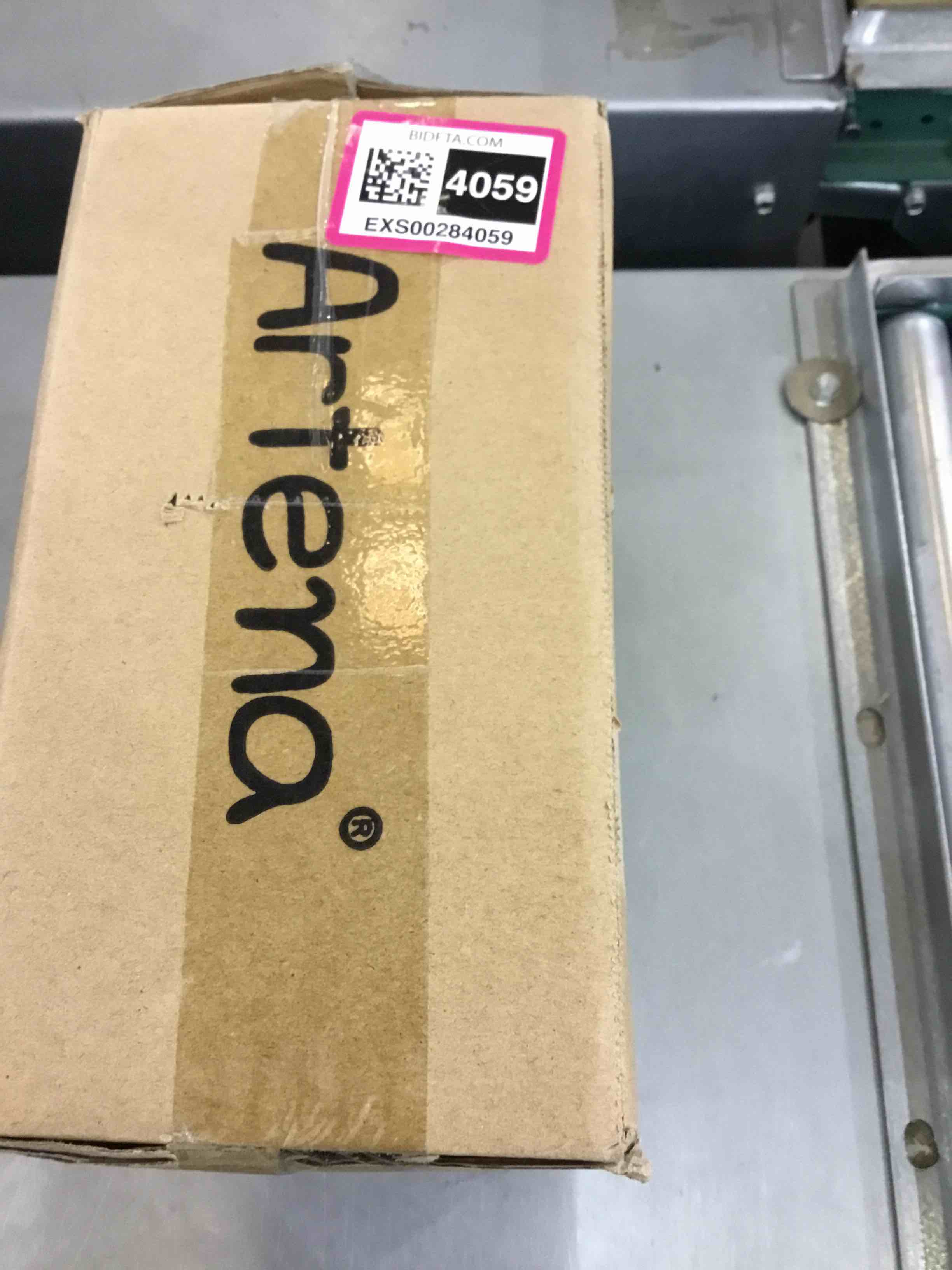 https://s3.amazonaws.com/lotting-images-prod/bidfta/EXS00284059_1687188685301.jpeg