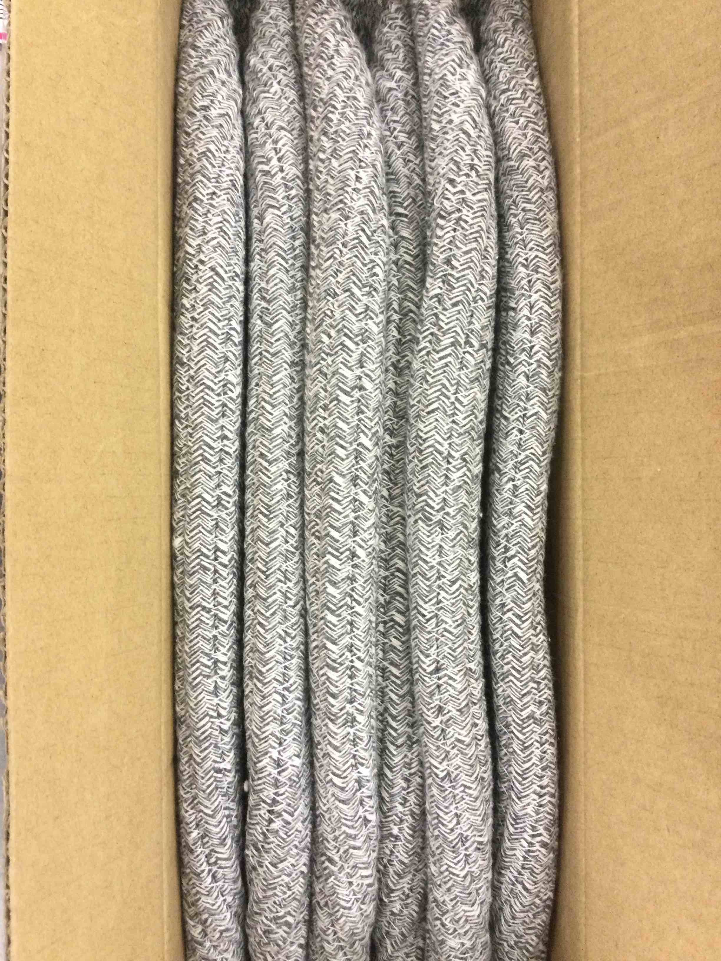 https://s3.amazonaws.com/lotting-images-prod/bidfta/EXS00284701_1687865890510.jpeg