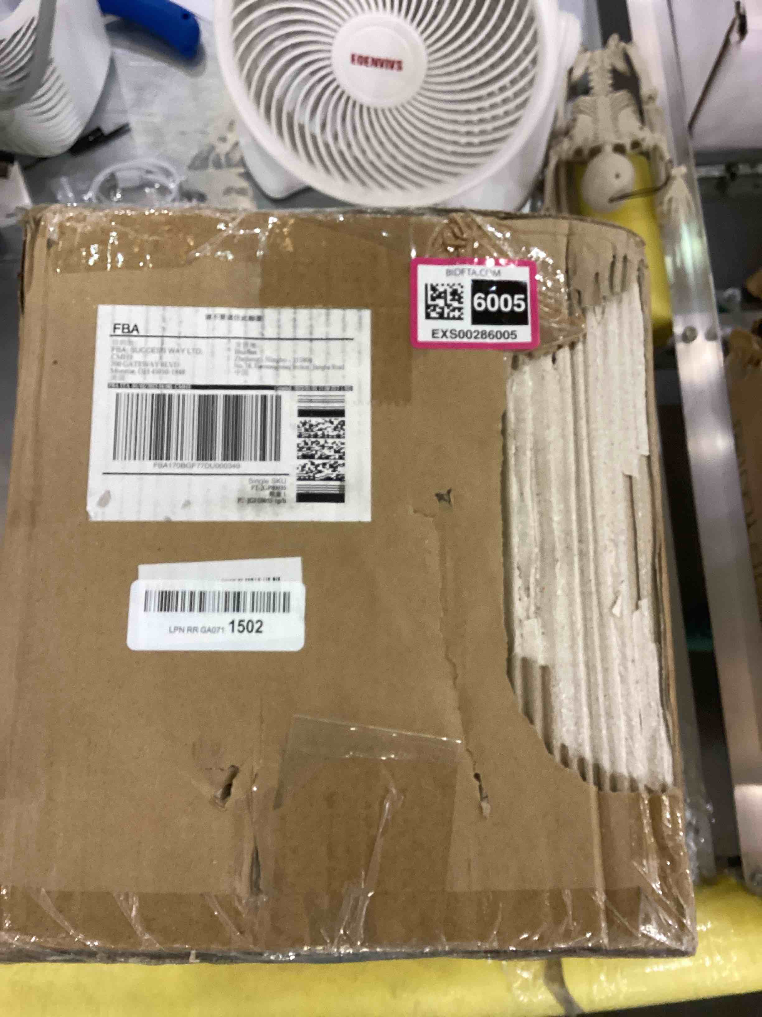 https://s3.amazonaws.com/lotting-images-prod/bidfta/EXS00286005_1686835241062.jpeg