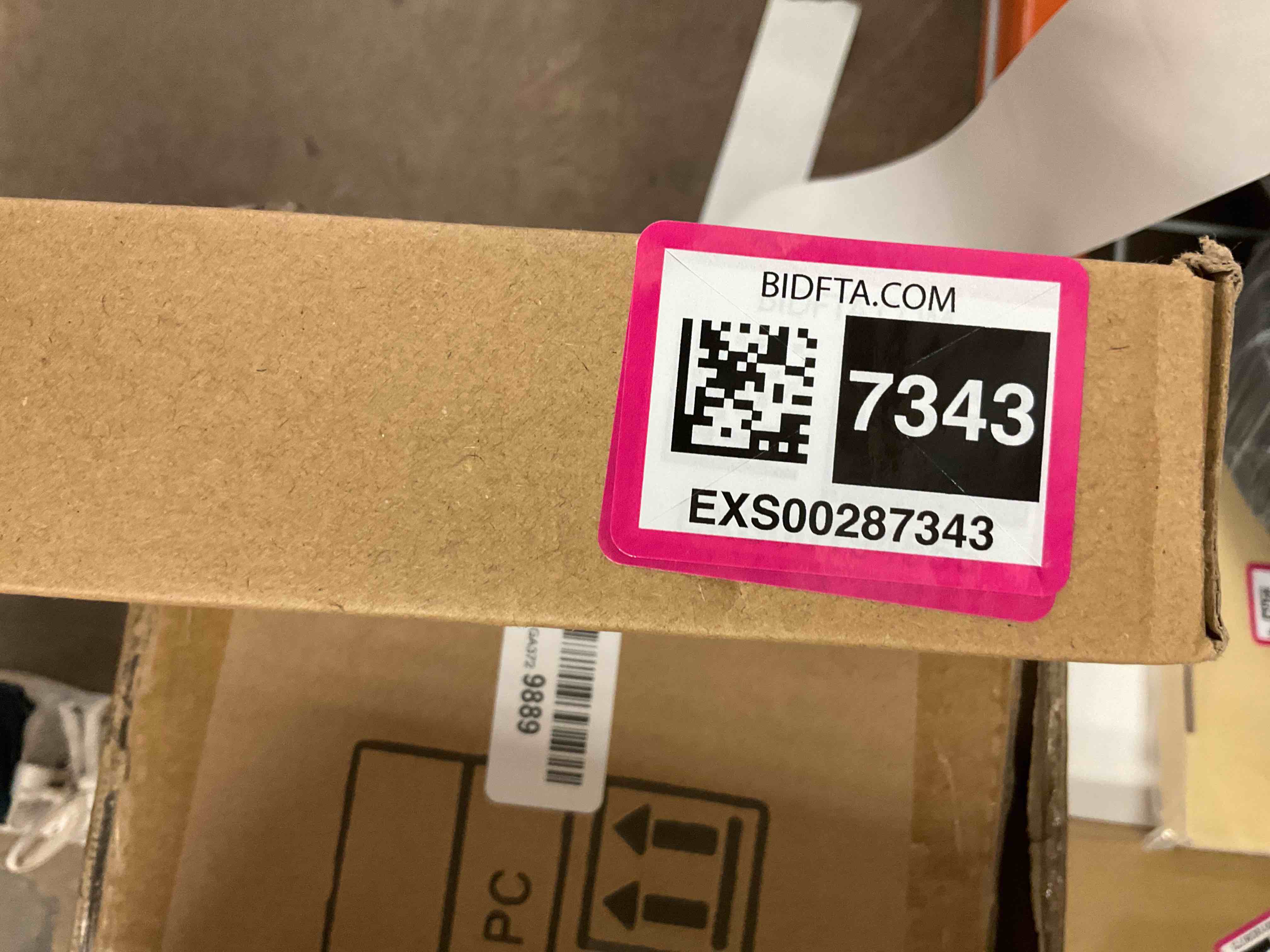 https://s3.amazonaws.com/lotting-images-prod/bidfta/EXS00287343_1687377785235.jpeg