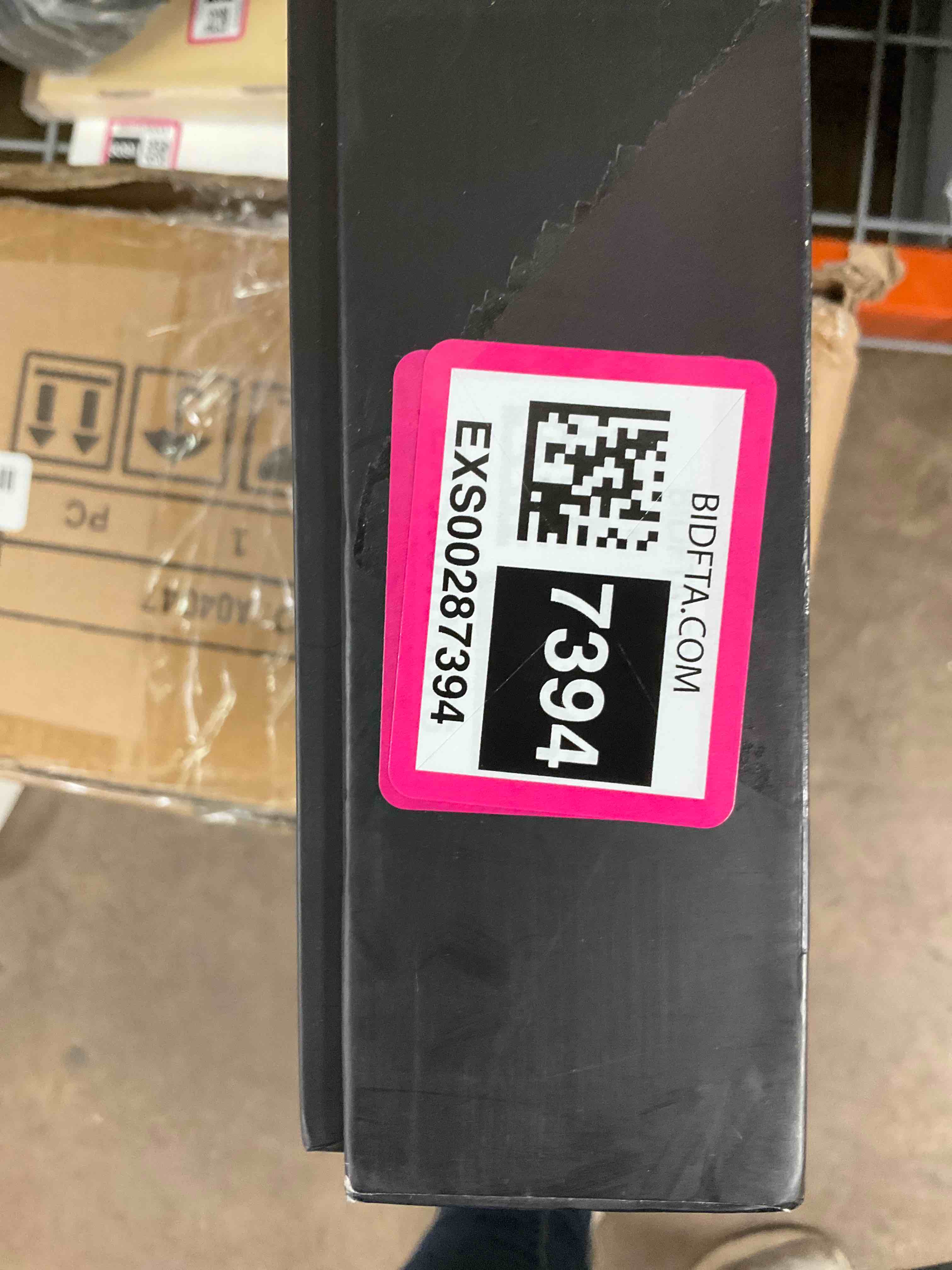 https://s3.amazonaws.com/lotting-images-prod/bidfta/EXS00287394_1687380660421.jpeg