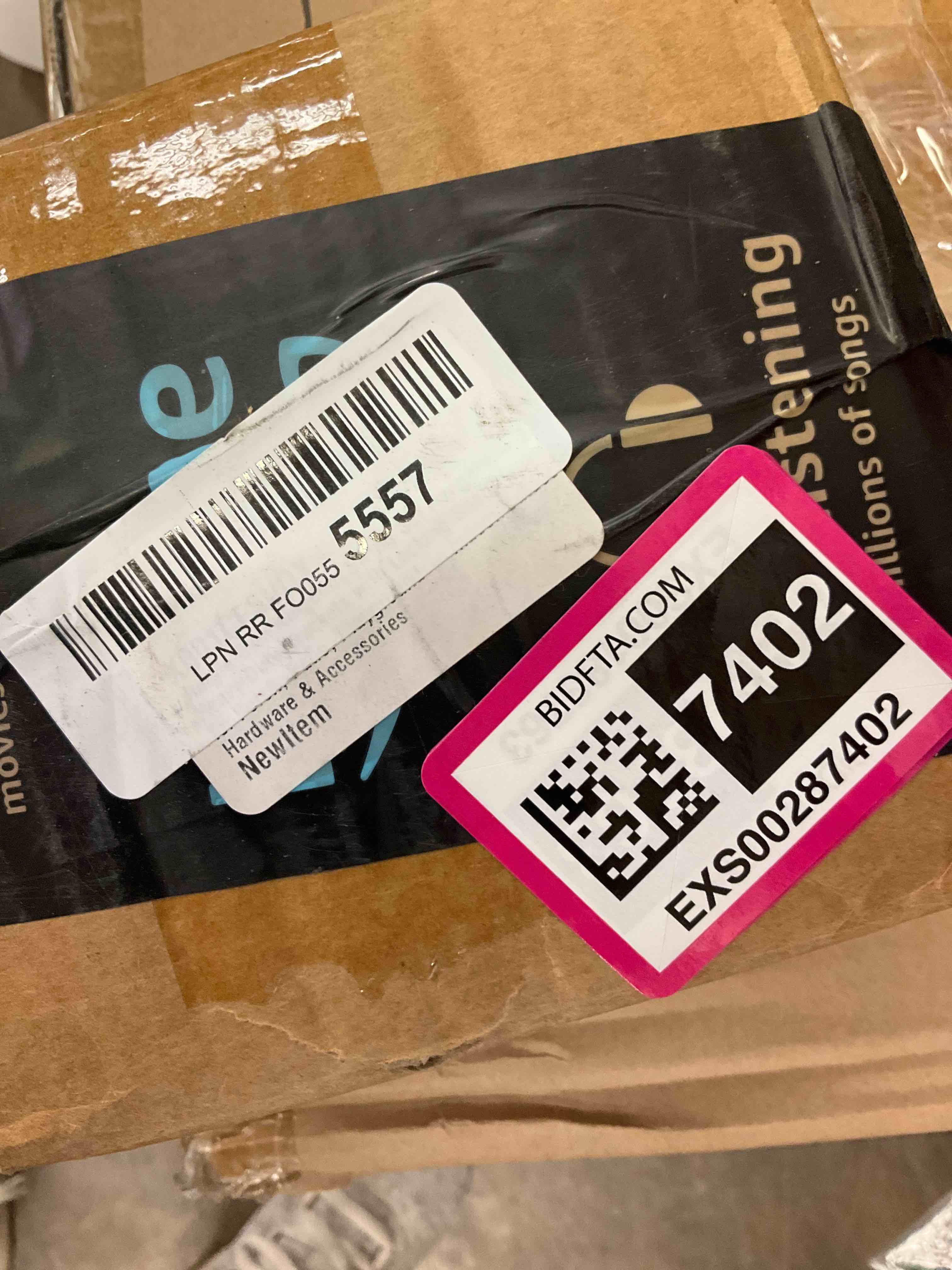 https://s3.amazonaws.com/lotting-images-prod/bidfta/EXS00287402_1687381047601.jpeg