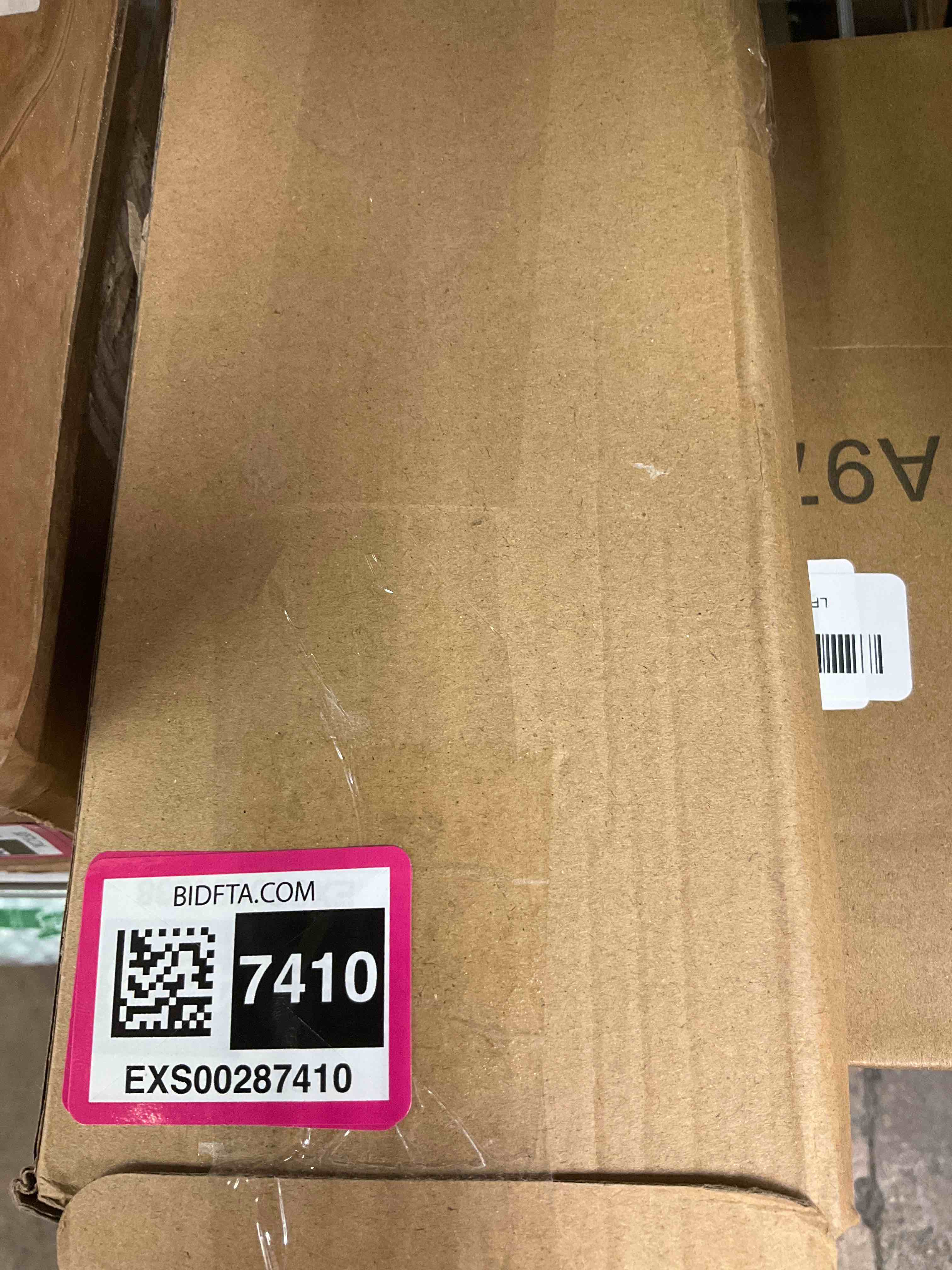 https://s3.amazonaws.com/lotting-images-prod/bidfta/EXS00287410_1687381749742.jpeg
