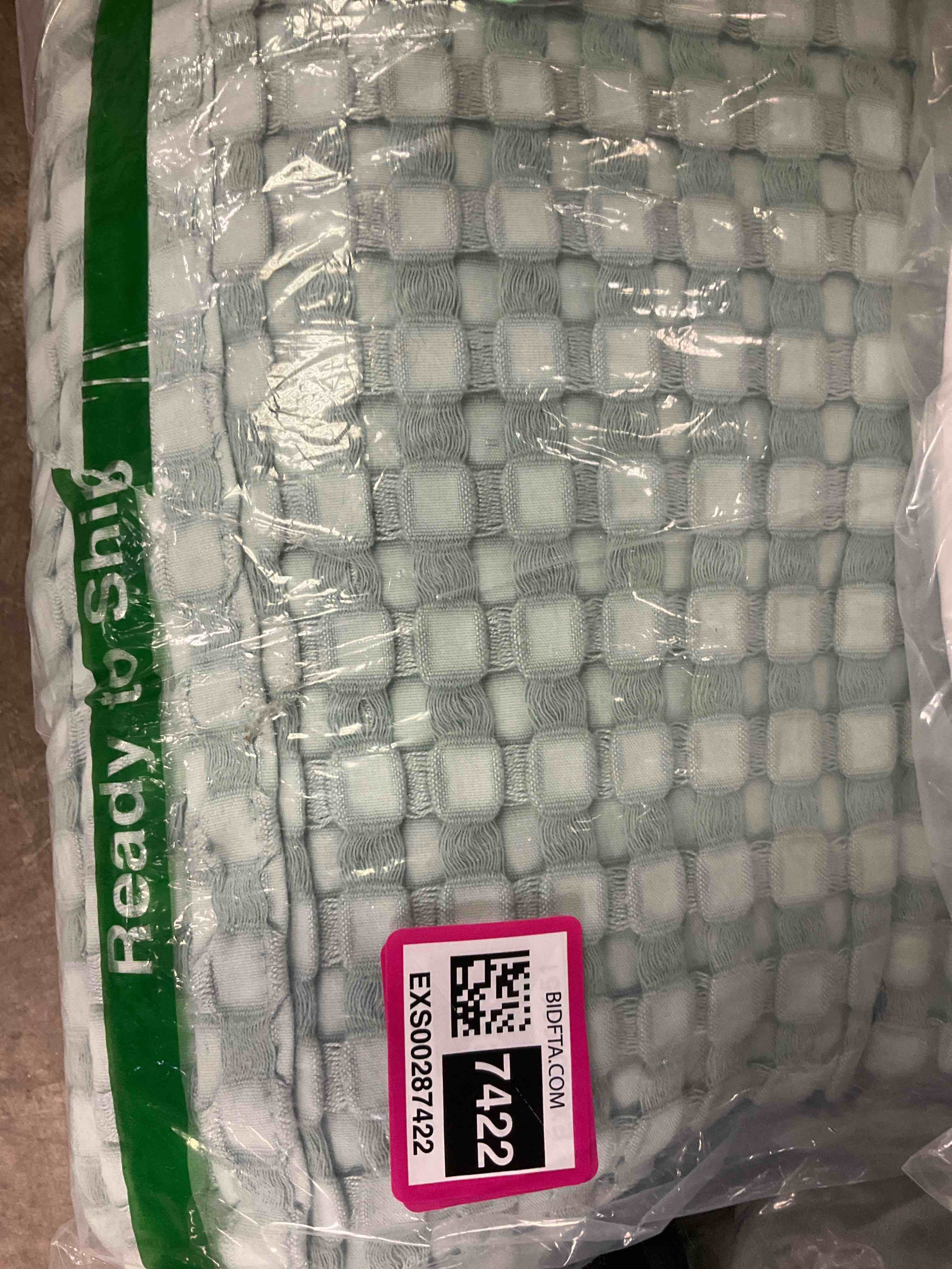 https://s3.amazonaws.com/lotting-images-prod/bidfta/EXS00287422_1687382635888.jpeg