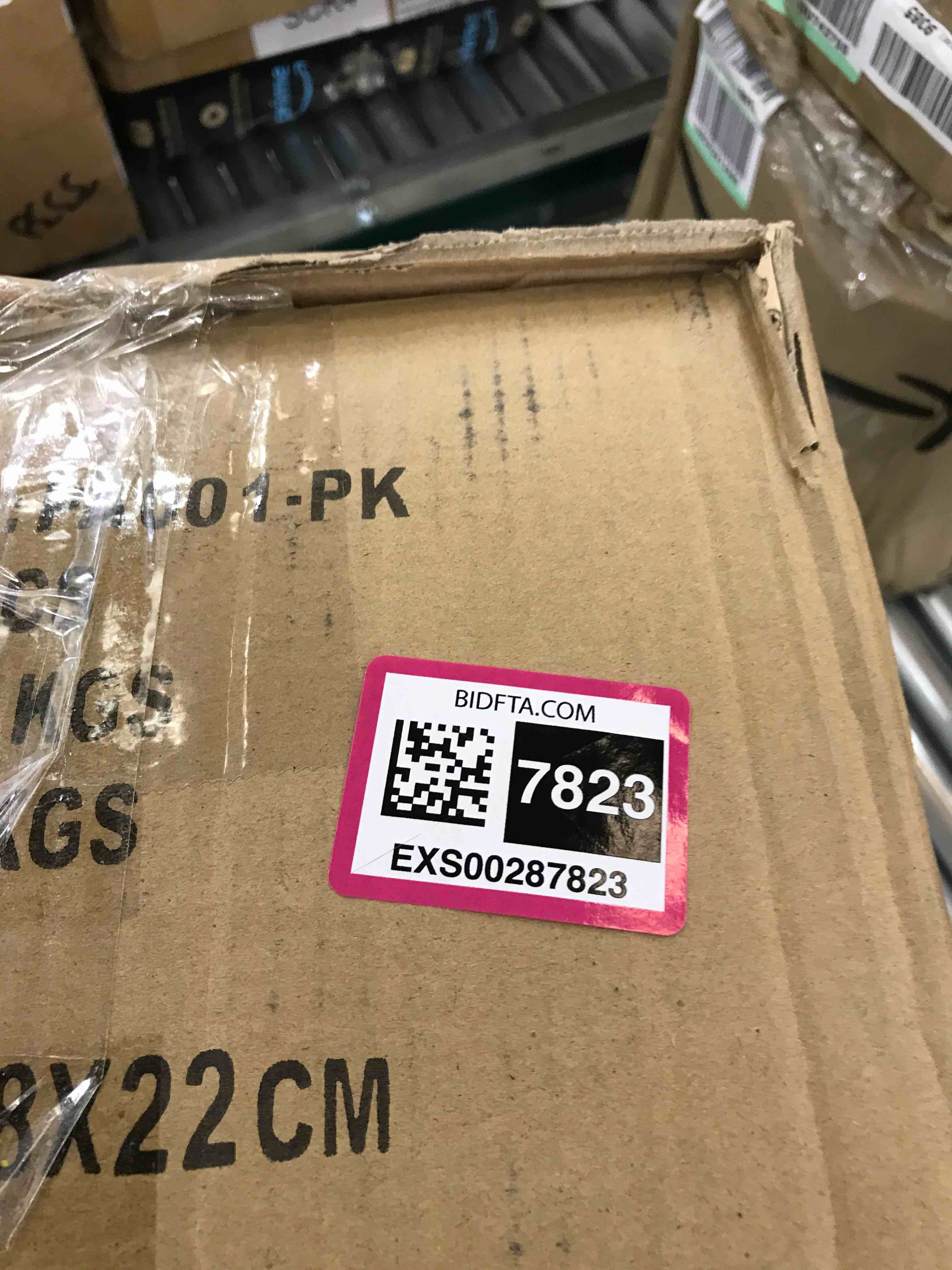 https://s3.amazonaws.com/lotting-images-prod/bidfta/EXS00287823_1687447105670.jpeg