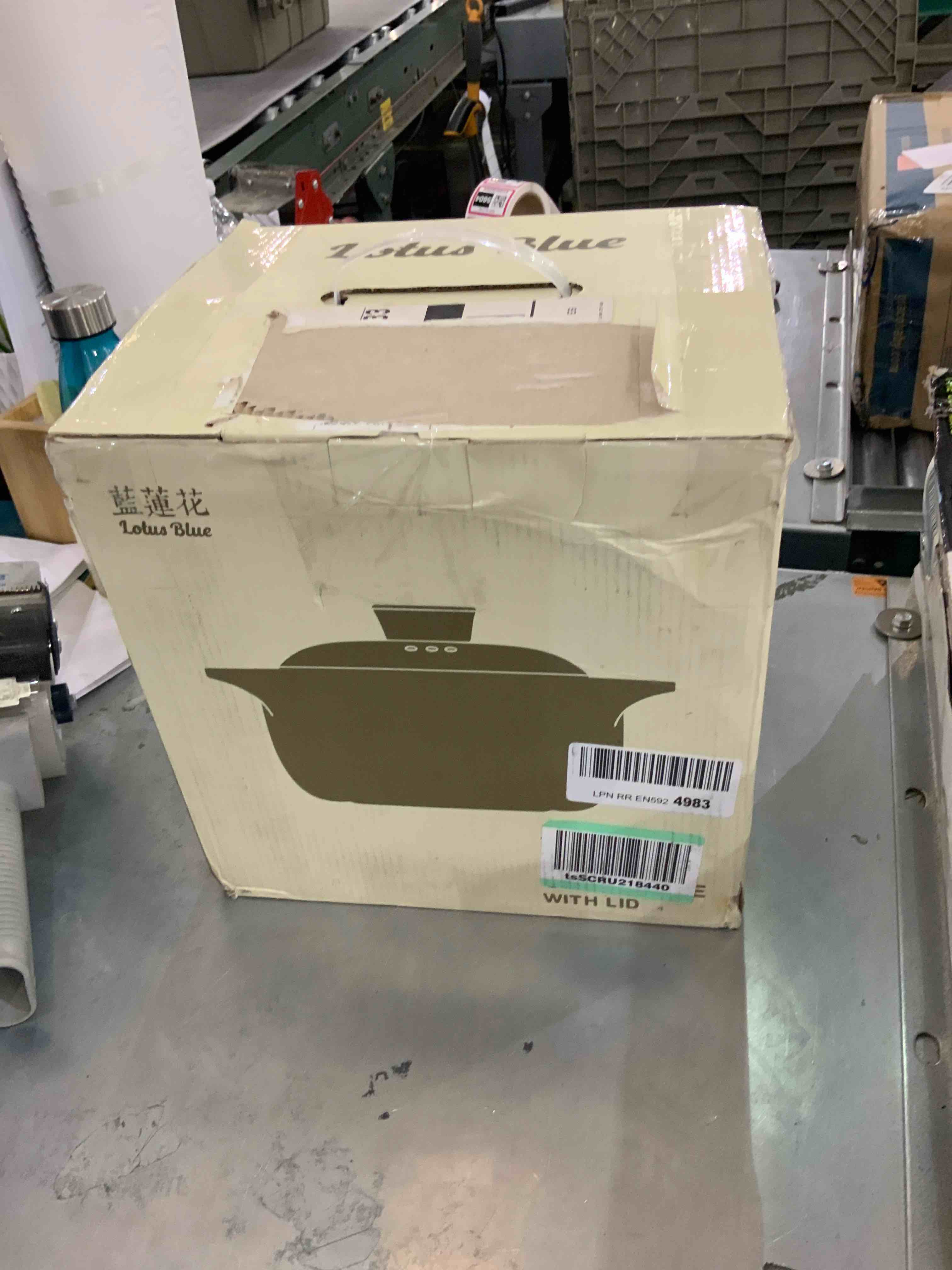https://s3.amazonaws.com/lotting-images-prod/bidfta/EXS00288577_1687361916021.jpeg