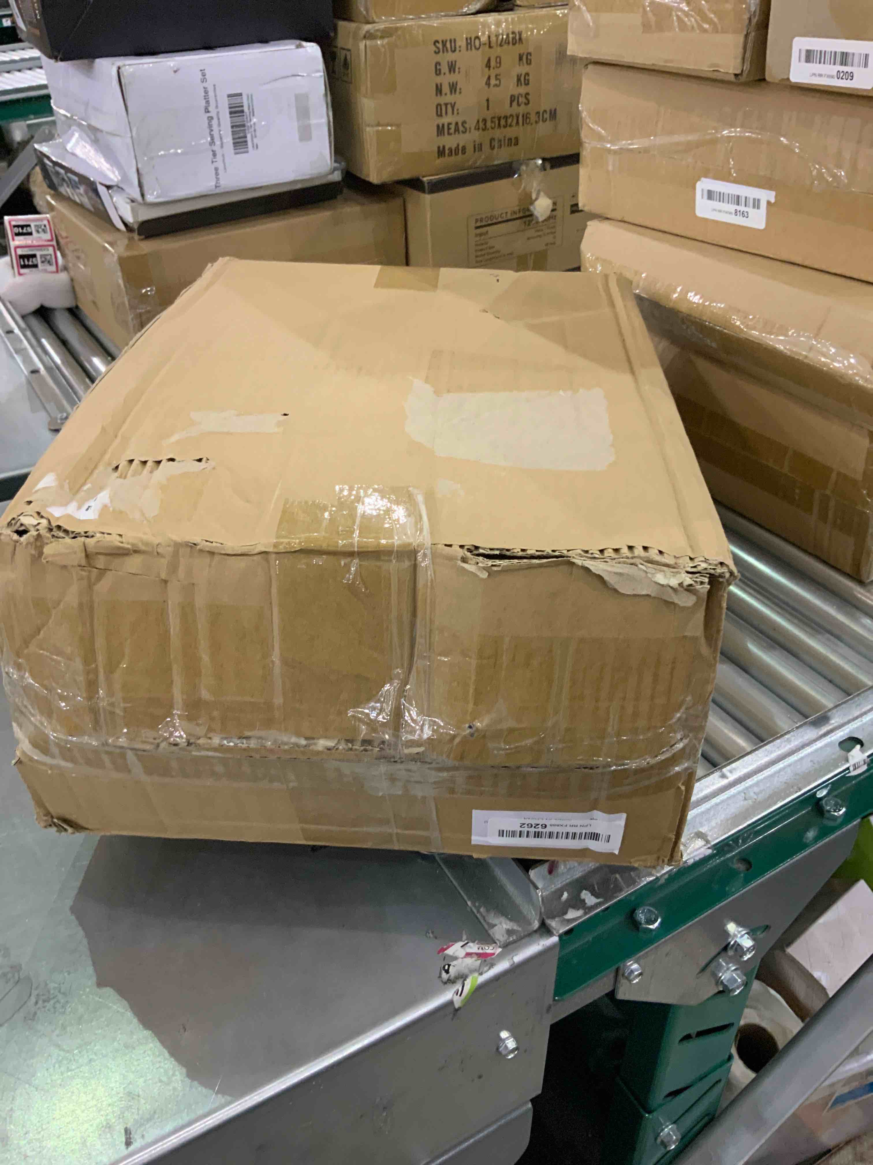 https://s3.amazonaws.com/lotting-images-prod/bidfta/EXS00288704_1687436594311.jpeg