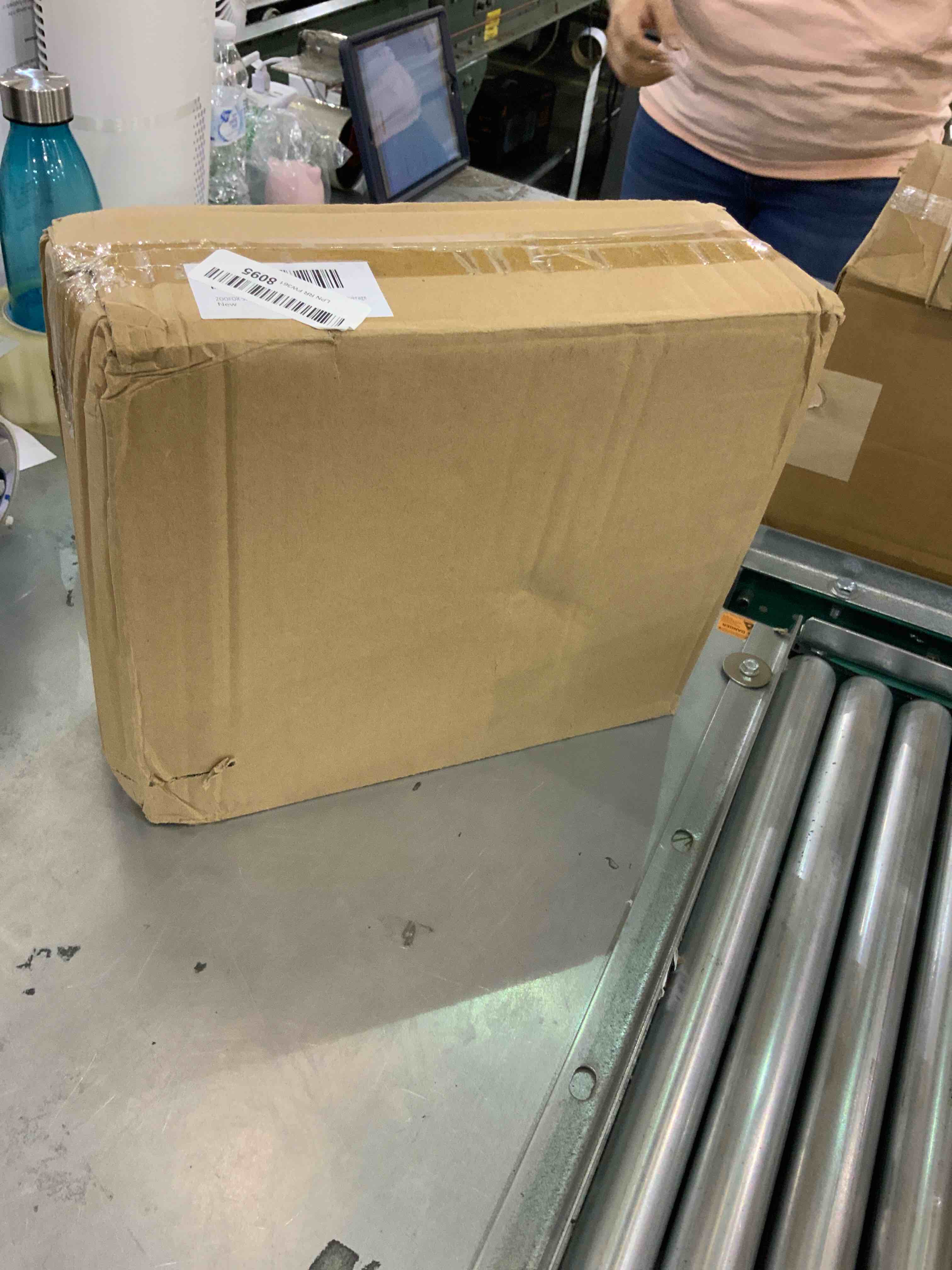 https://s3.amazonaws.com/lotting-images-prod/bidfta/EXS00288726_1687440095965.jpeg