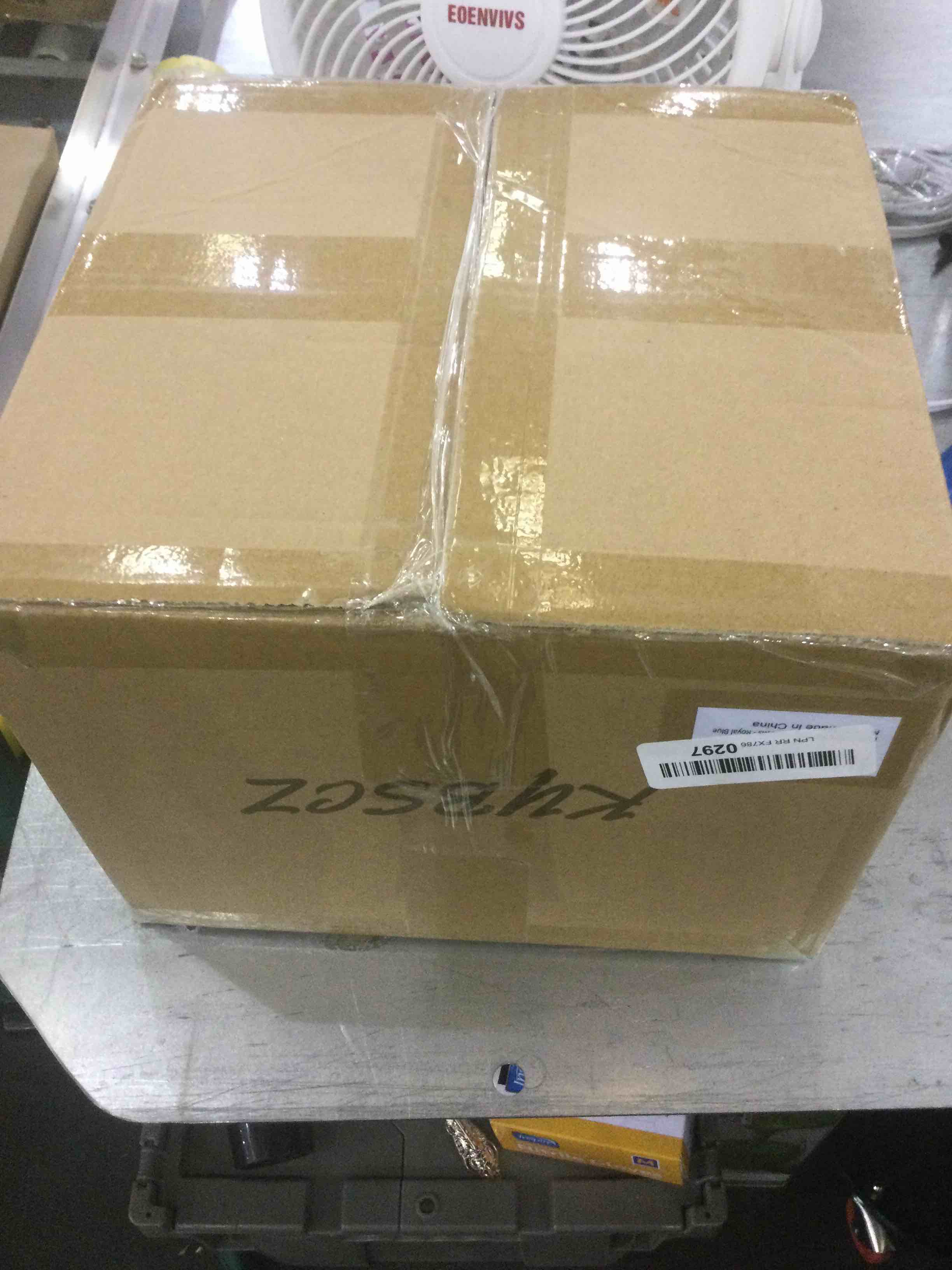 https://s3.amazonaws.com/lotting-images-prod/bidfta/EXS00290198_1686769319572.jpeg