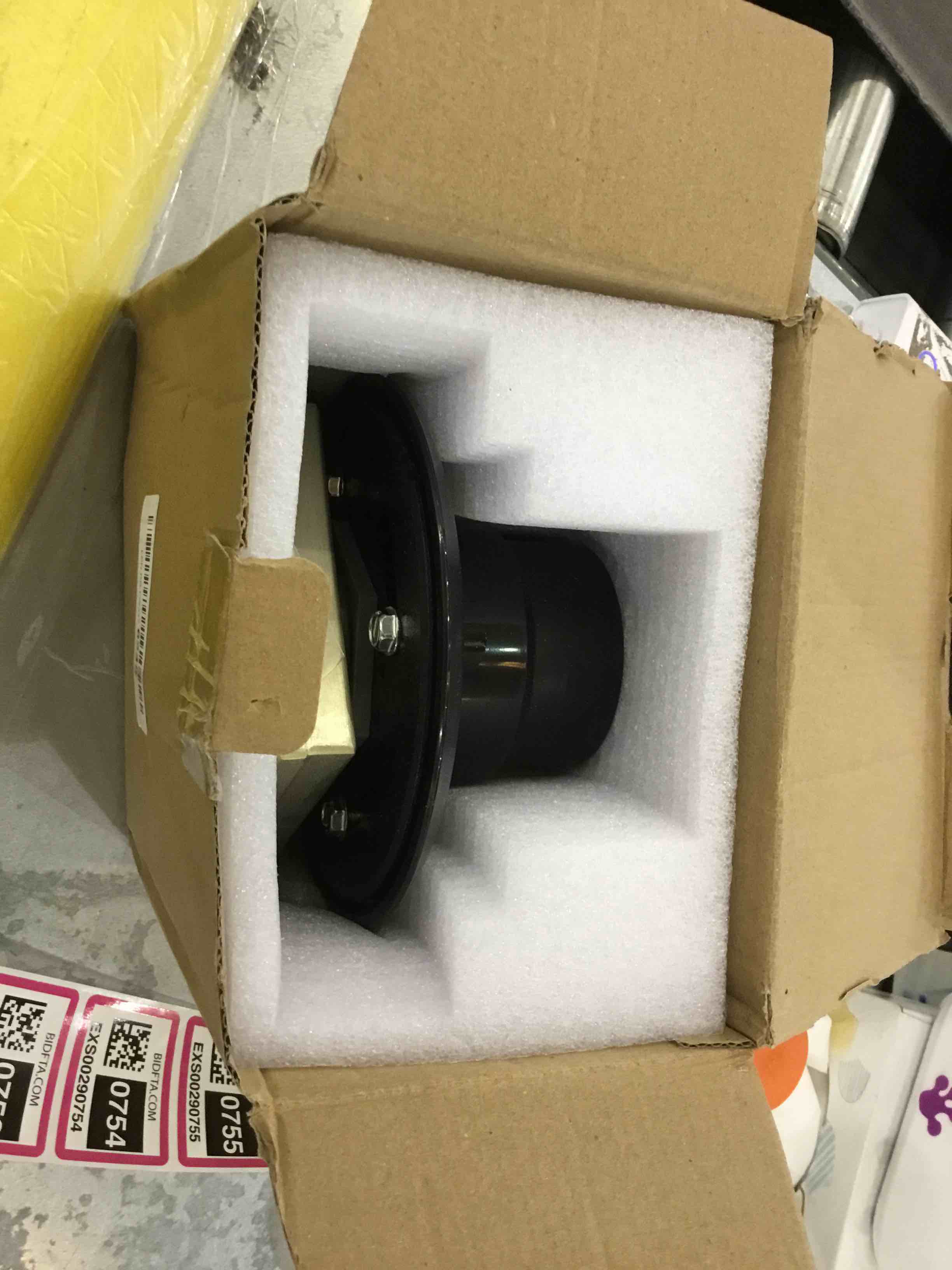 https://s3.amazonaws.com/lotting-images-prod/bidfta/EXS00290750_1686749129644.jpeg