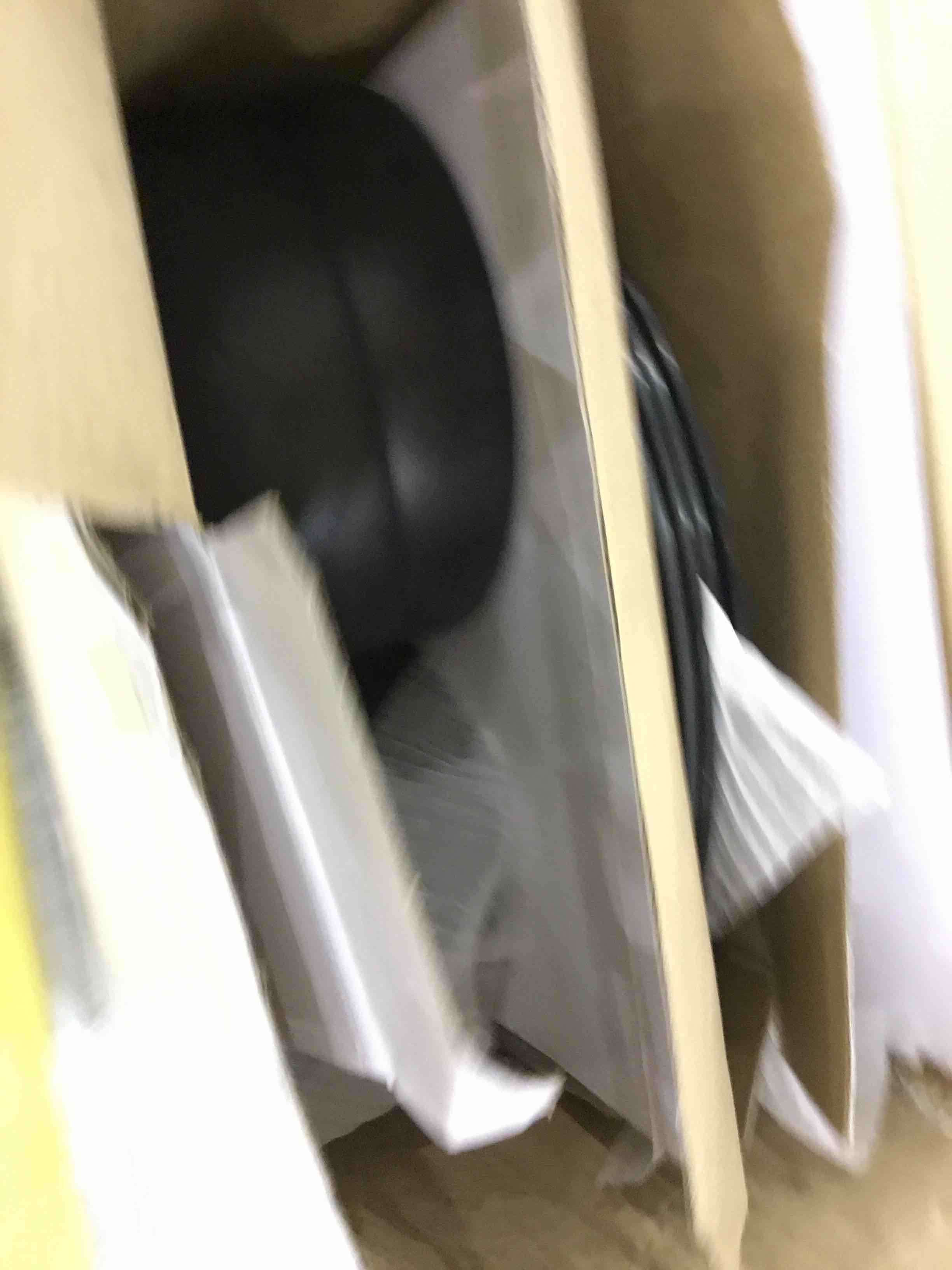 https://s3.amazonaws.com/lotting-images-prod/bidfta/EXS00290848_1686768680855.jpeg