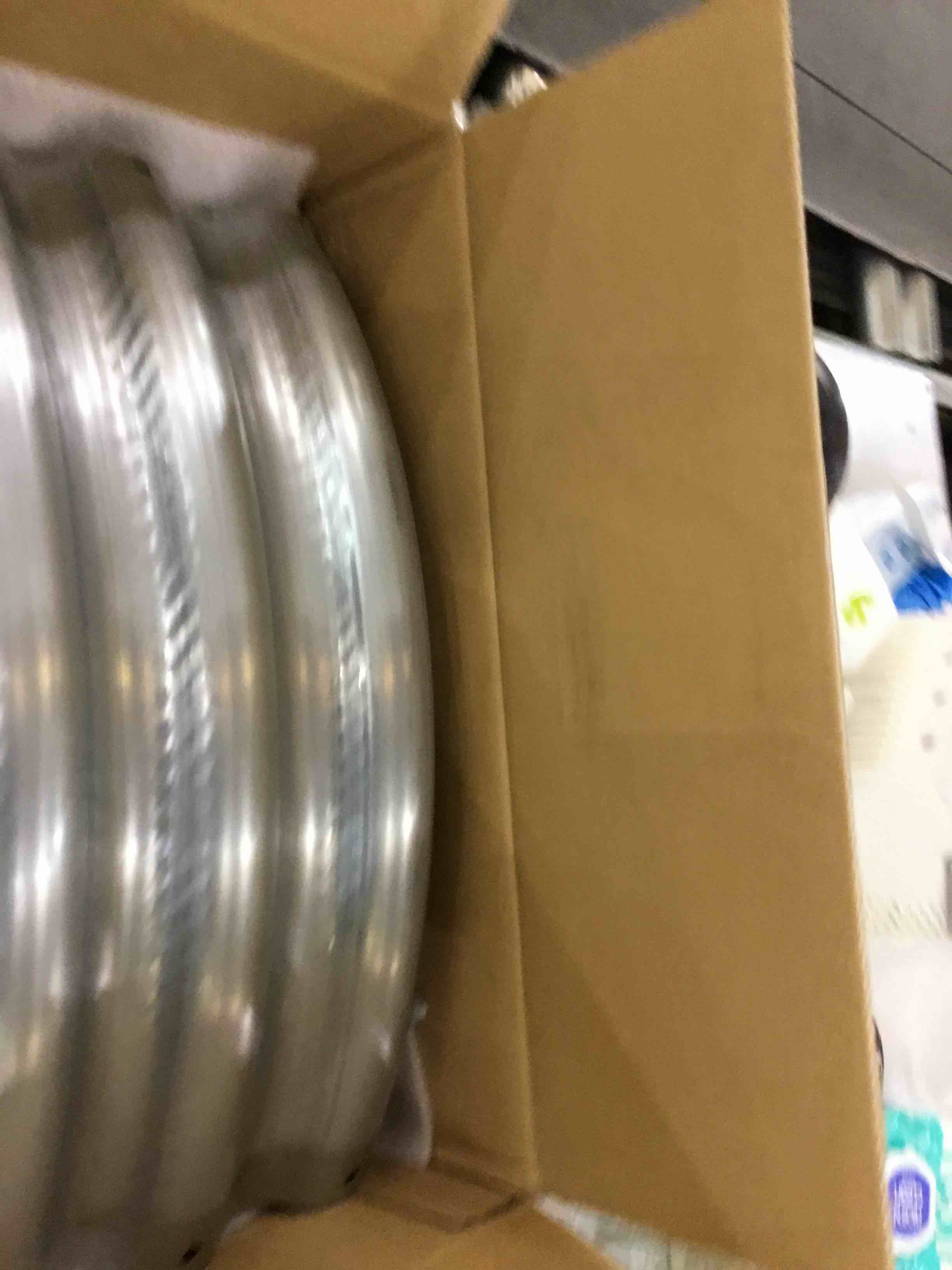 https://s3.amazonaws.com/lotting-images-prod/bidfta/EXS00290898_1686836328409.jpeg