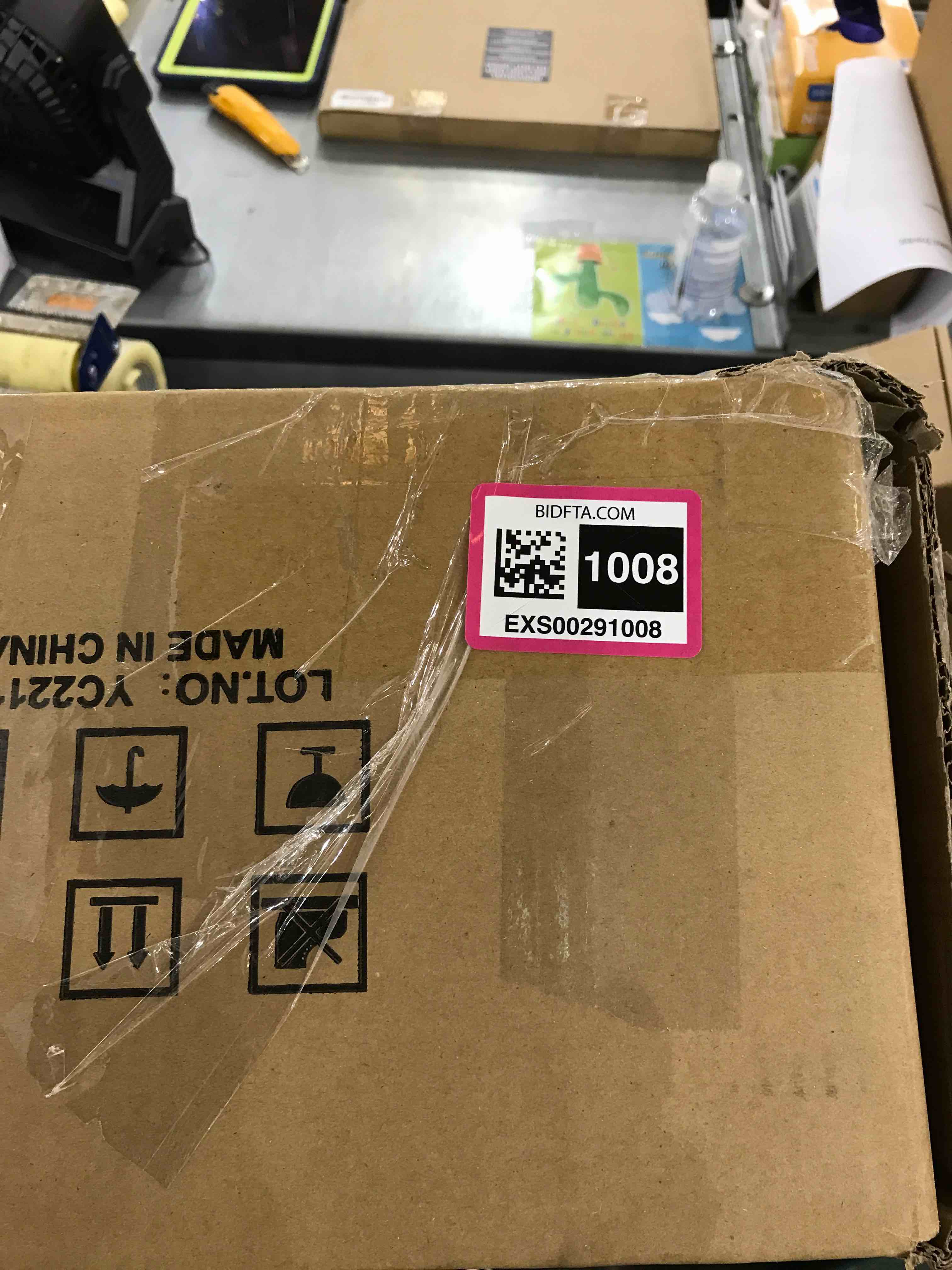https://s3.amazonaws.com/lotting-images-prod/bidfta/EXS00291008_1686744573365.jpeg