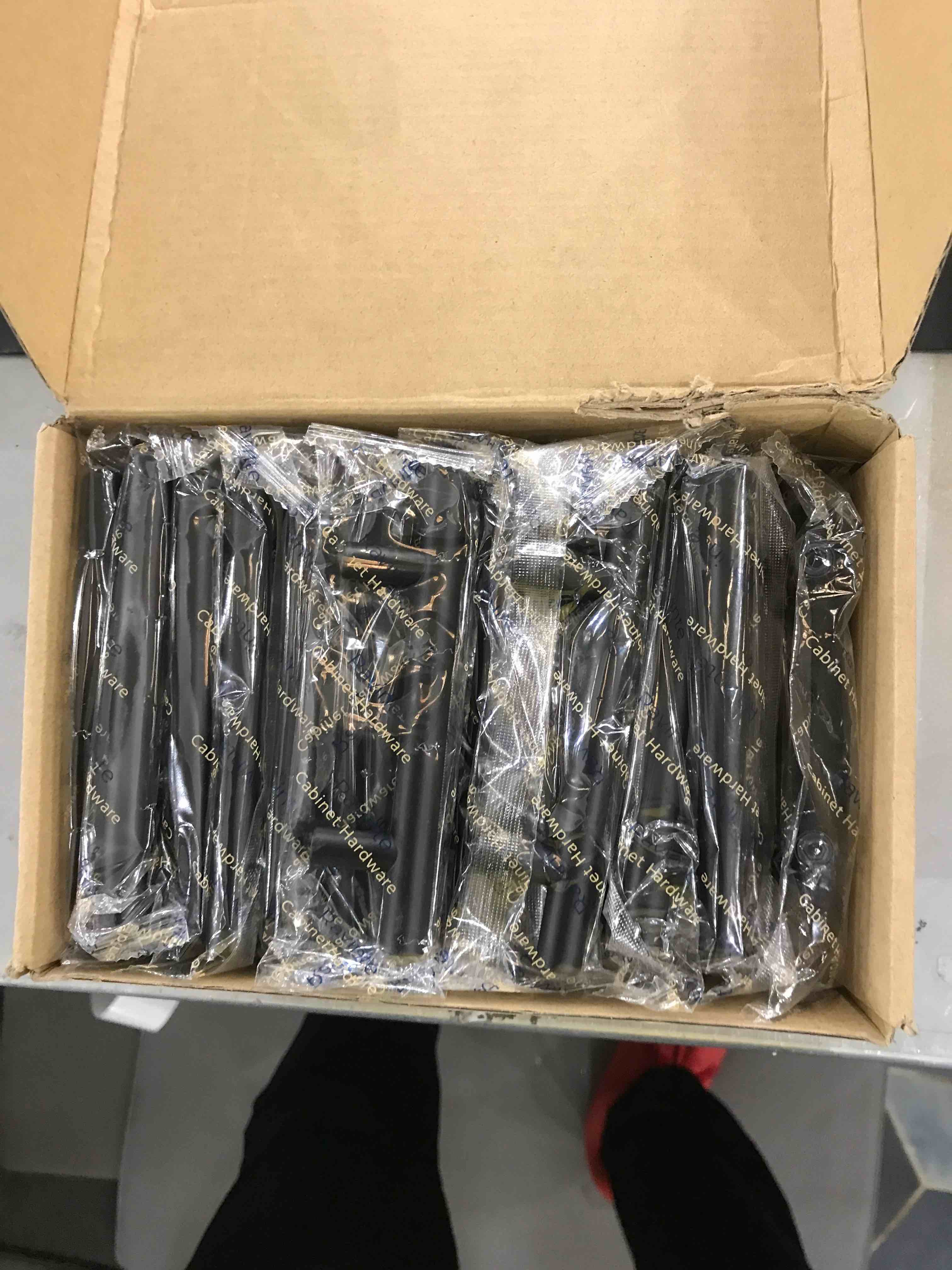 https://s3.amazonaws.com/lotting-images-prod/bidfta/EXS00291122_1686768240588.jpeg