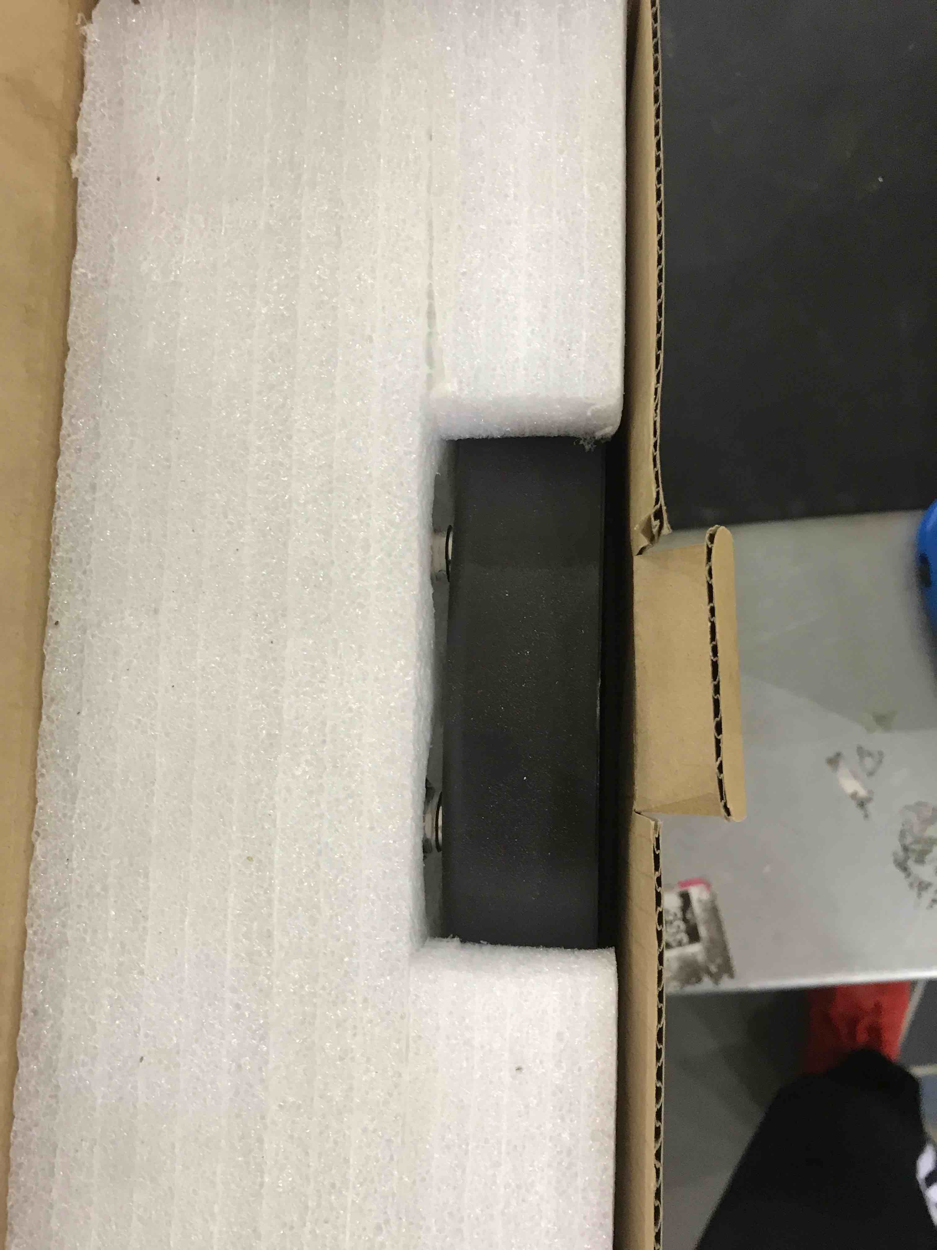 https://s3.amazonaws.com/lotting-images-prod/bidfta/EXS00291139_1686827544180.jpeg