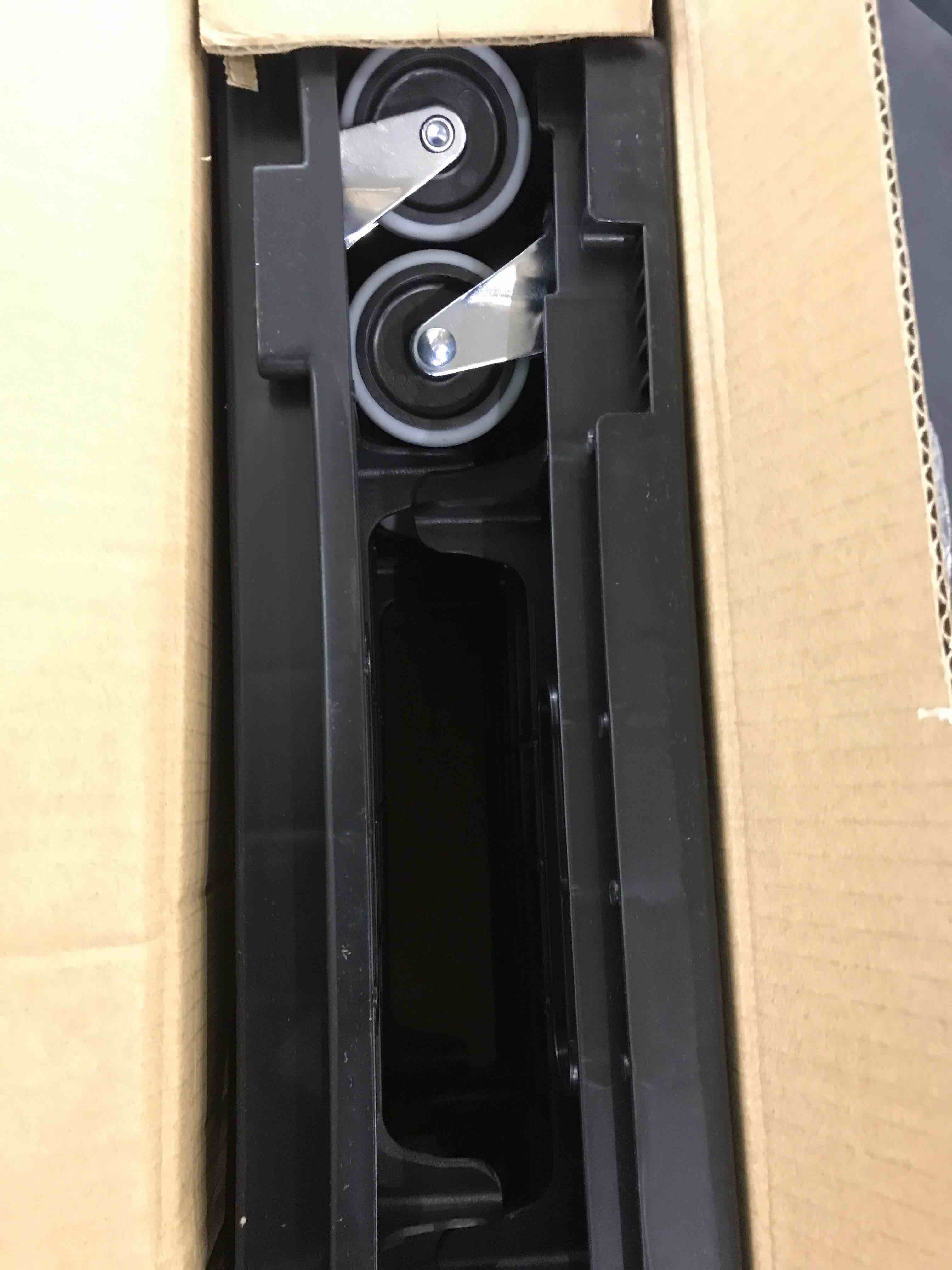 https://s3.amazonaws.com/lotting-images-prod/bidfta/EXS00291142_1686827816674.jpeg