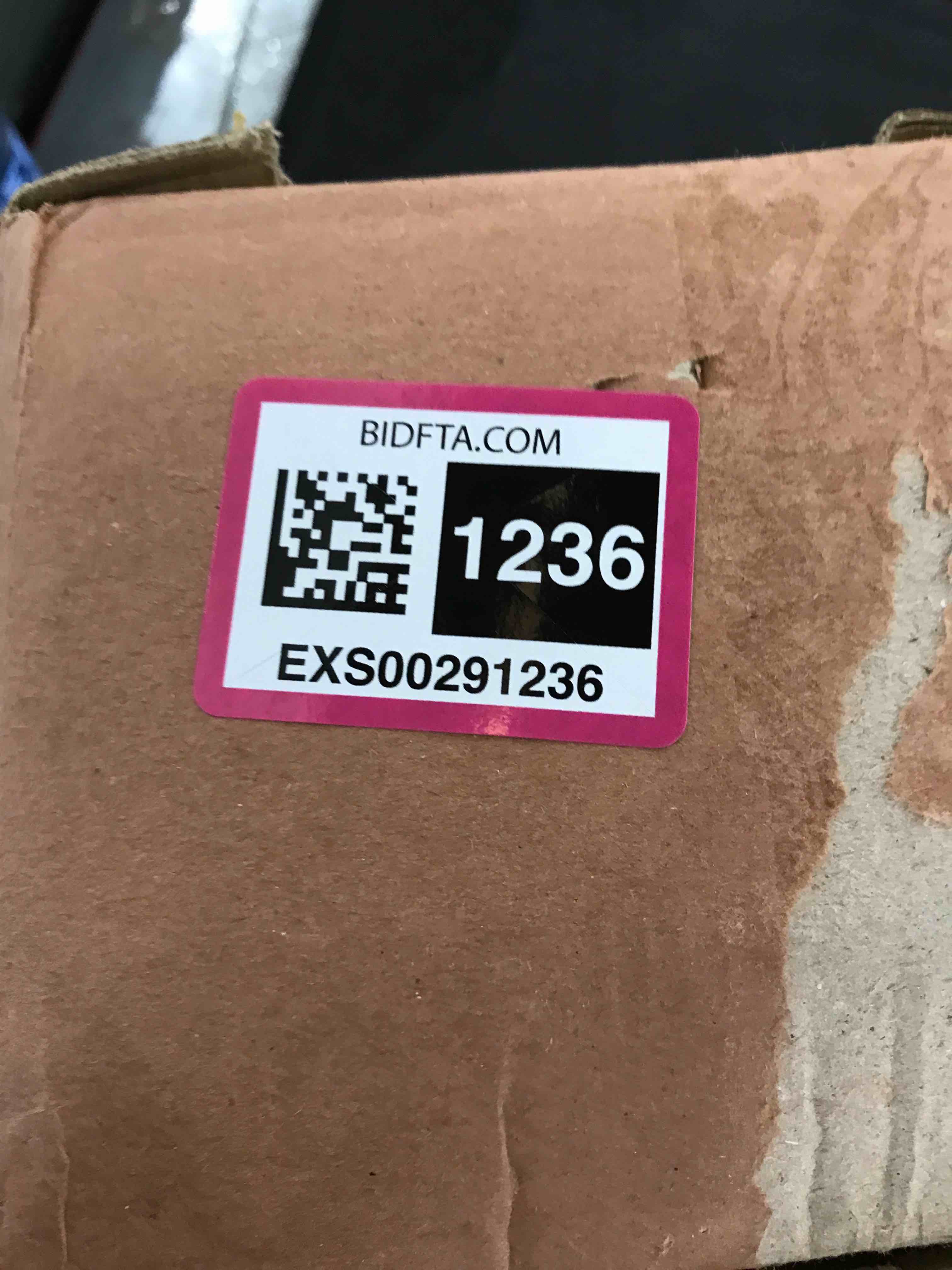 https://s3.amazonaws.com/lotting-images-prod/bidfta/EXS00291236_1686842738195.jpeg