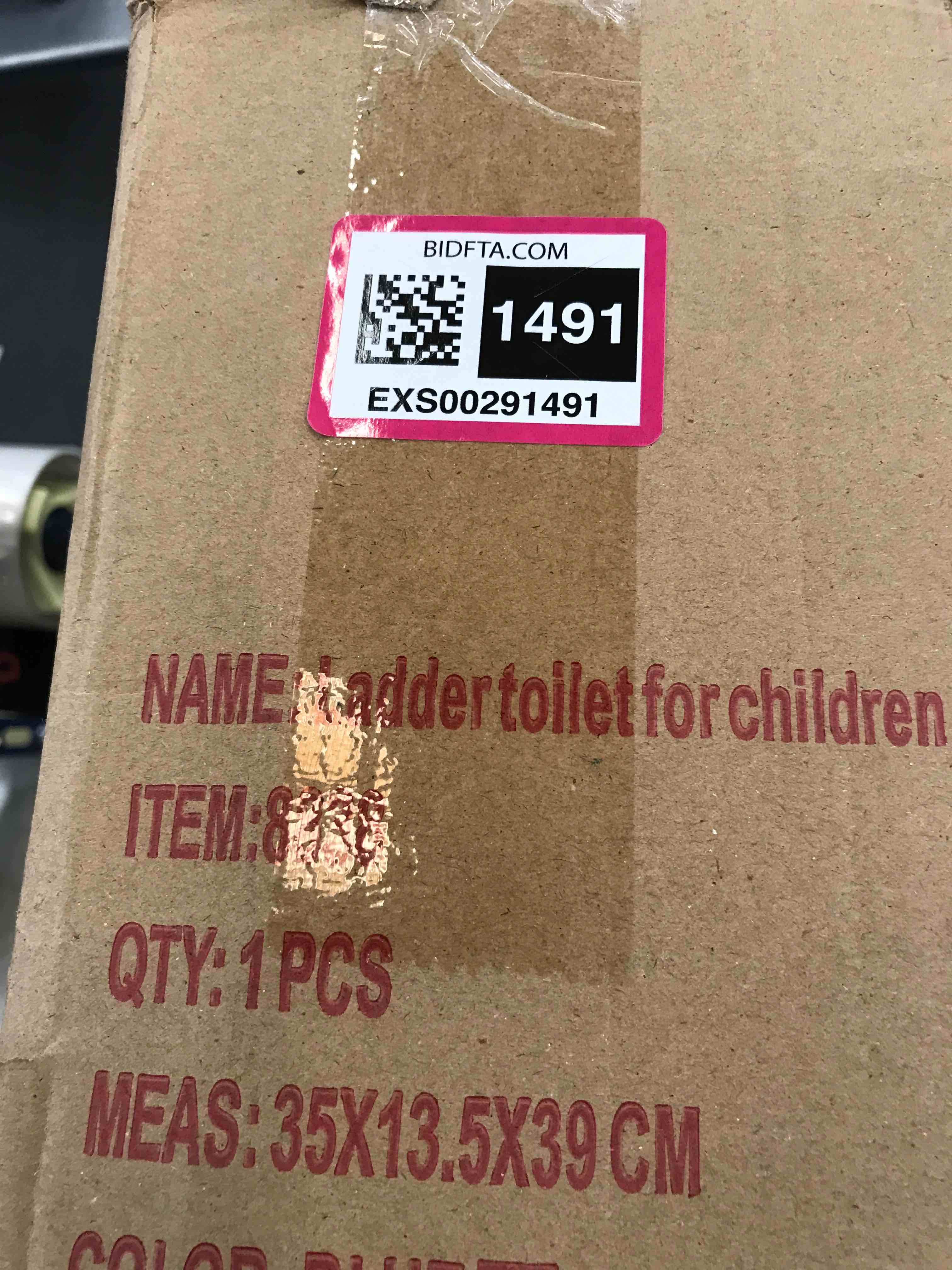 https://s3.amazonaws.com/lotting-images-prod/bidfta/EXS00291491_1687192823240.jpeg