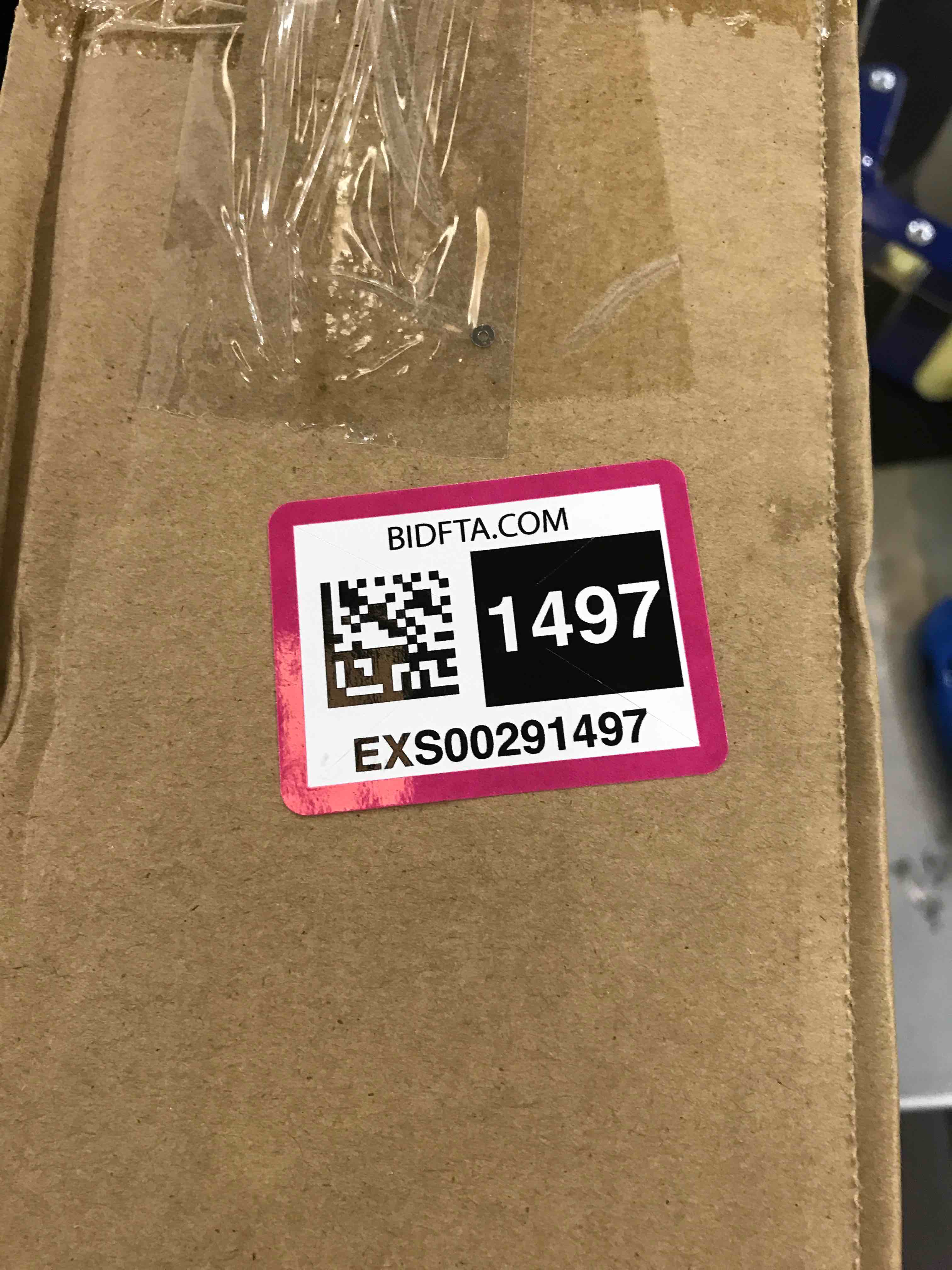 https://s3.amazonaws.com/lotting-images-prod/bidfta/EXS00291497_1687193225284.jpeg