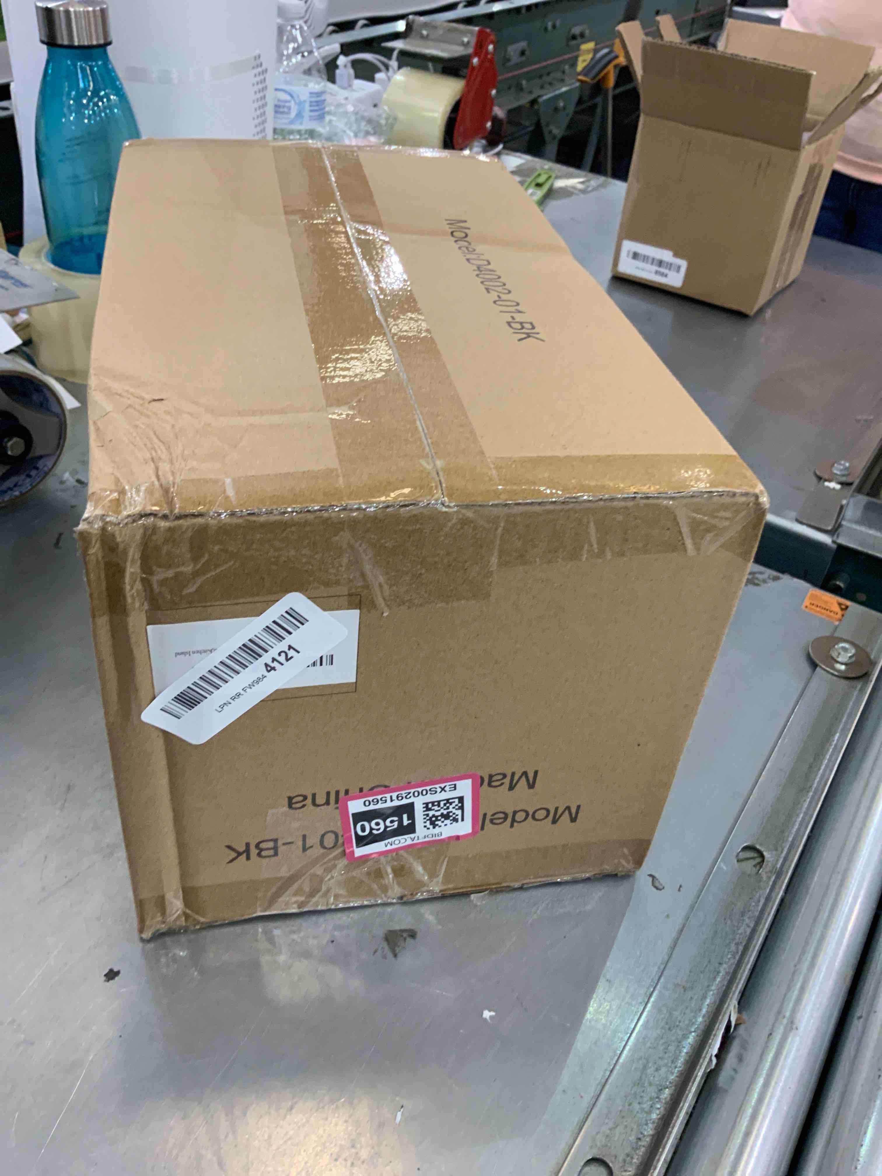 https://s3.amazonaws.com/lotting-images-prod/bidfta/EXS00291560_1687448204338.jpeg