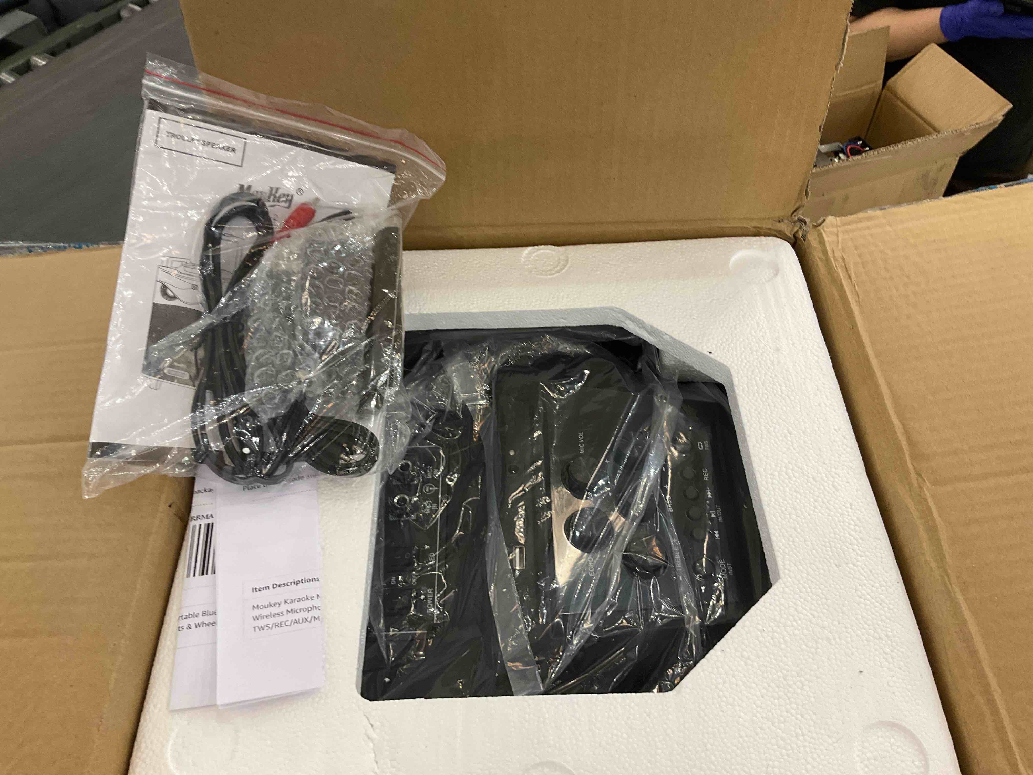 https://s3.amazonaws.com/lotting-images-prod/bidfta/EXS00291820_1688571159799.jpeg