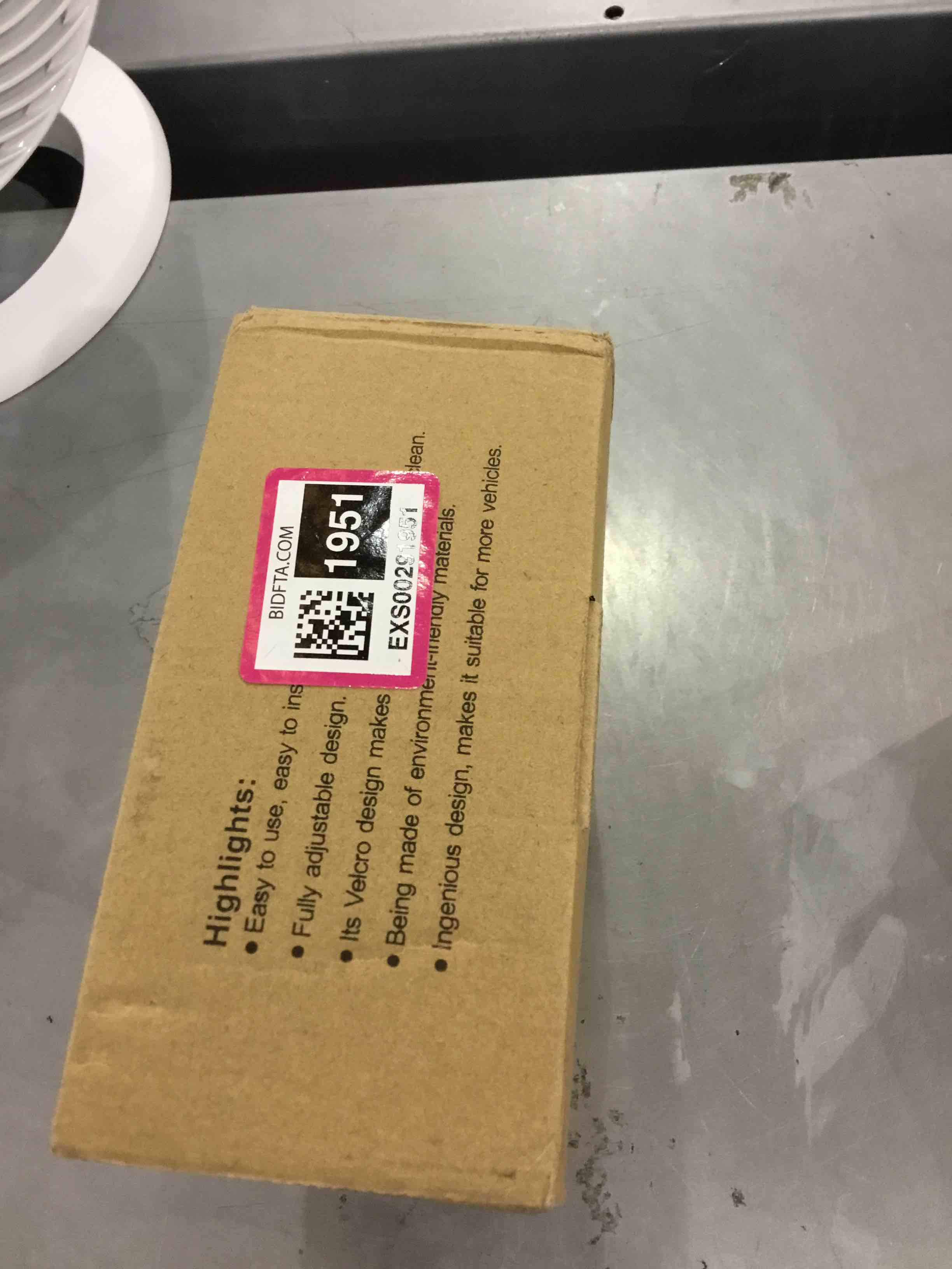 https://s3.amazonaws.com/lotting-images-prod/bidfta/EXS00291951_1689684879975.jpeg