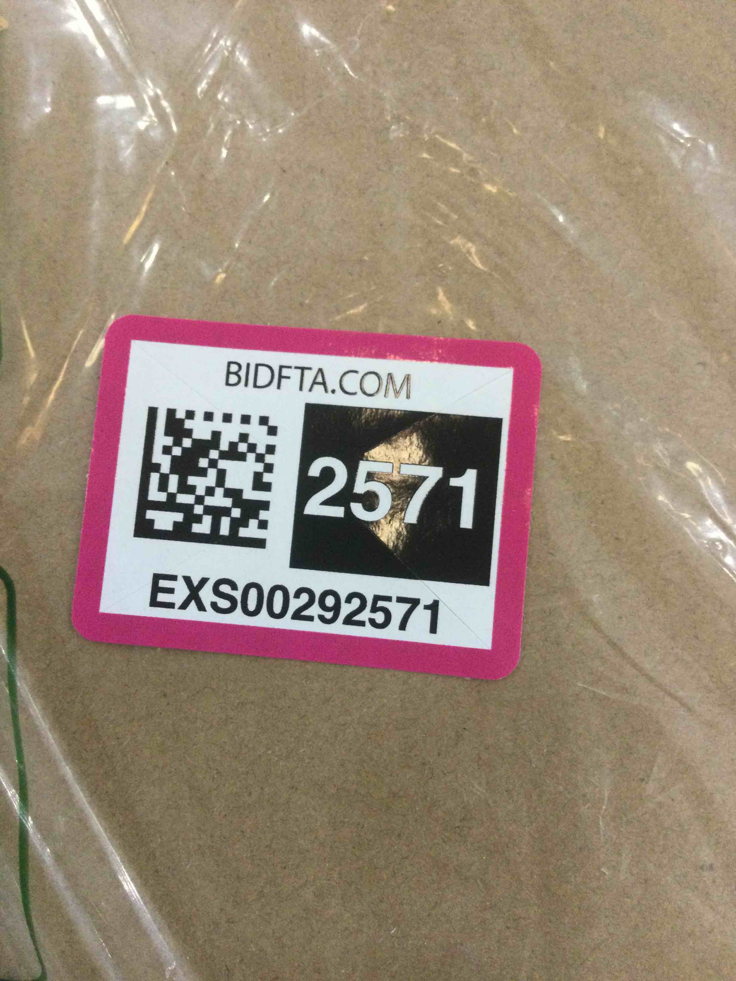 https://s3.amazonaws.com/lotting-images-prod/bidfta/EXS00292571_1686668196321.jpeg