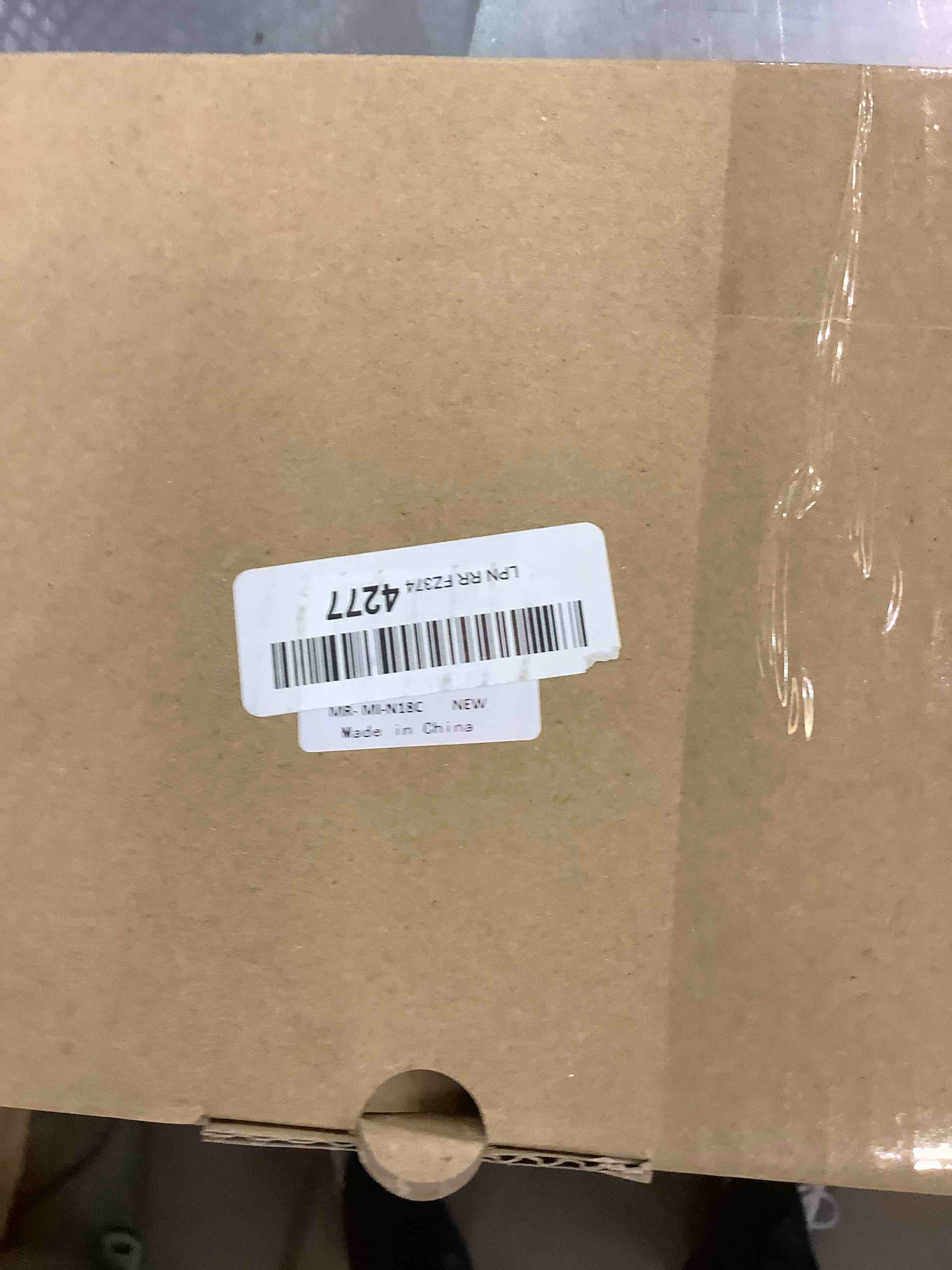 https://s3.amazonaws.com/lotting-images-prod/bidfta/EXS00293088_1686749189959.jpeg