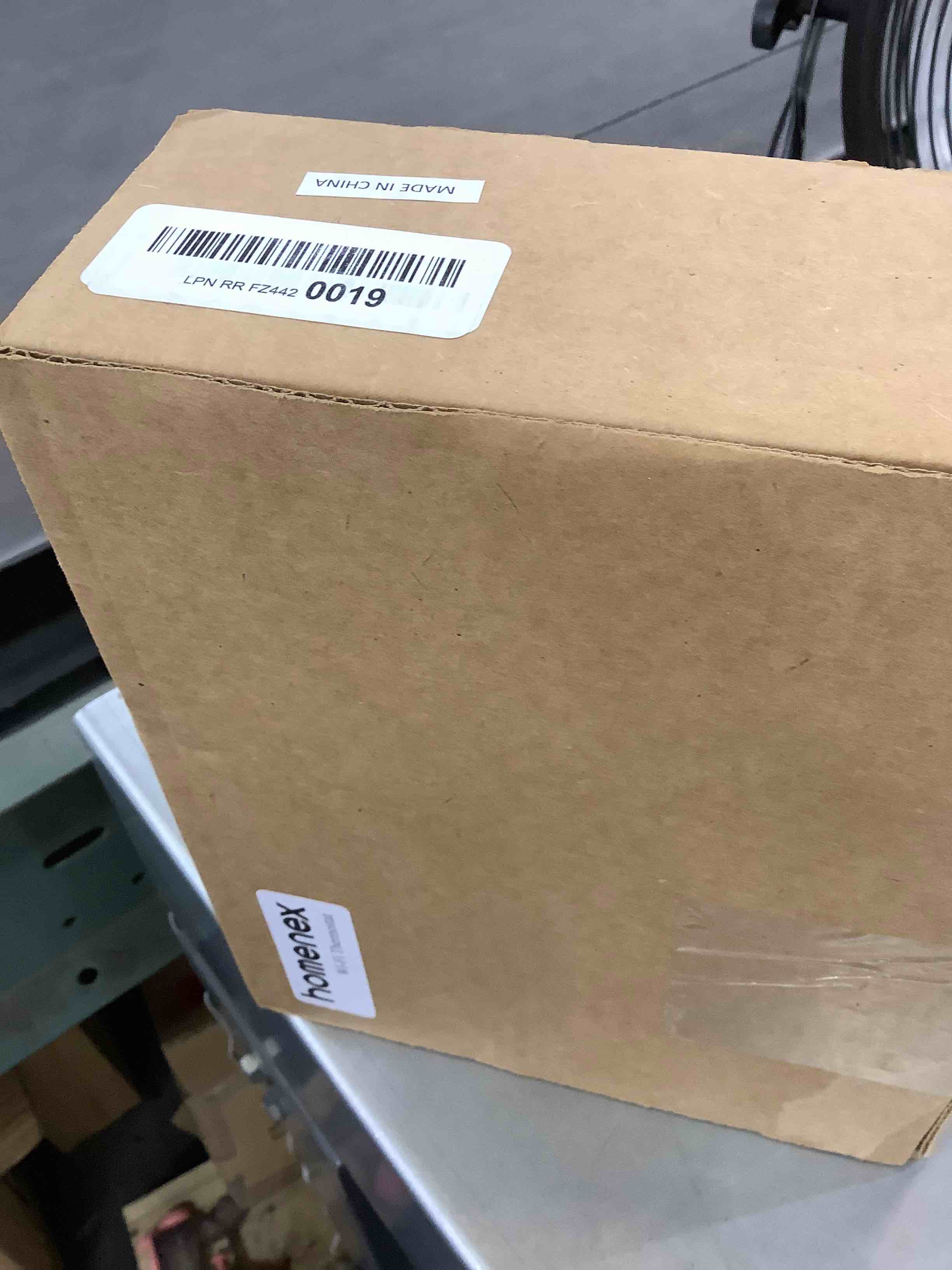 https://s3.amazonaws.com/lotting-images-prod/bidfta/EXS00293124_1686757953627.jpeg