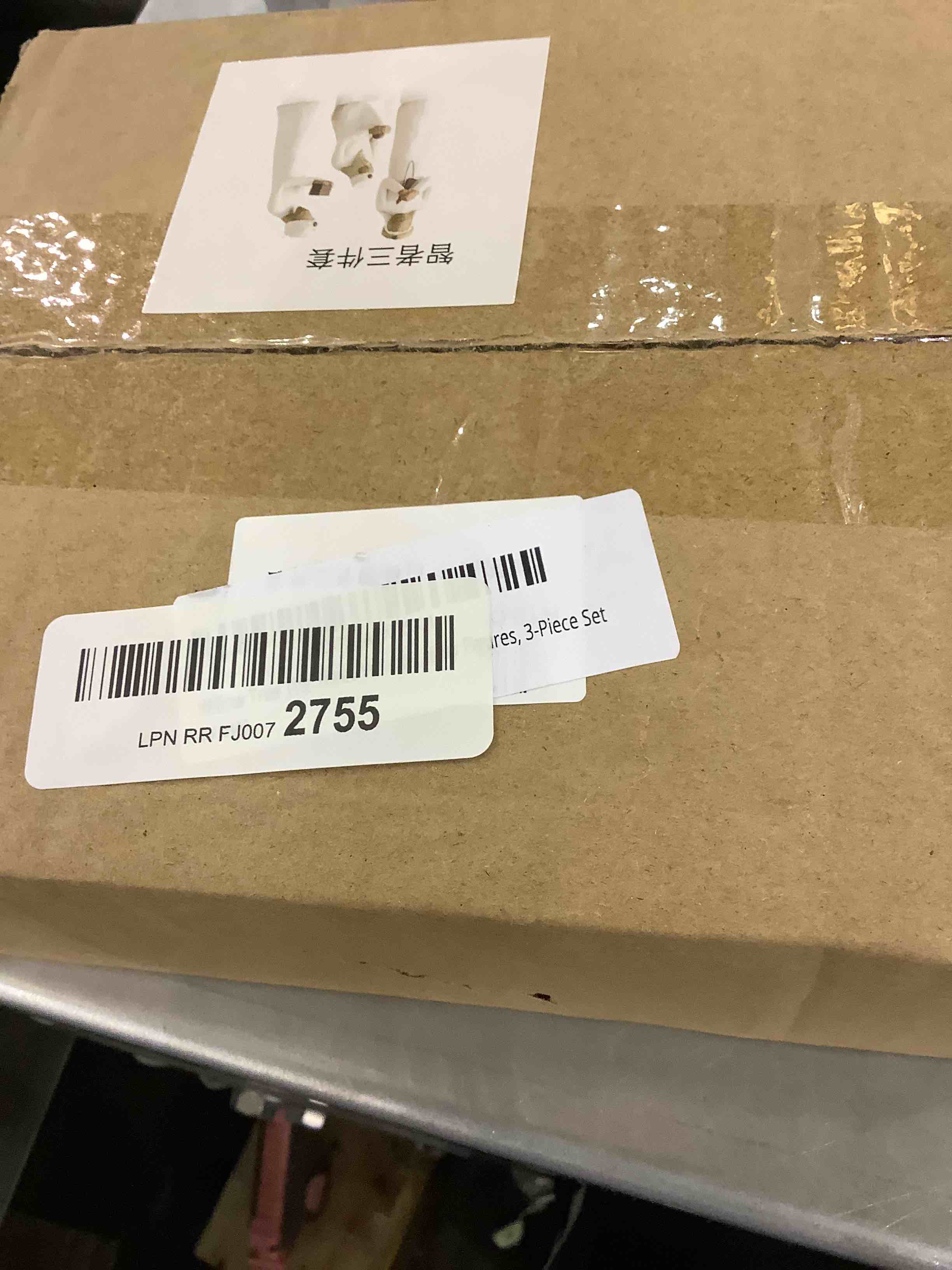 https://s3.amazonaws.com/lotting-images-prod/bidfta/EXS00293173_1686767656245.jpeg