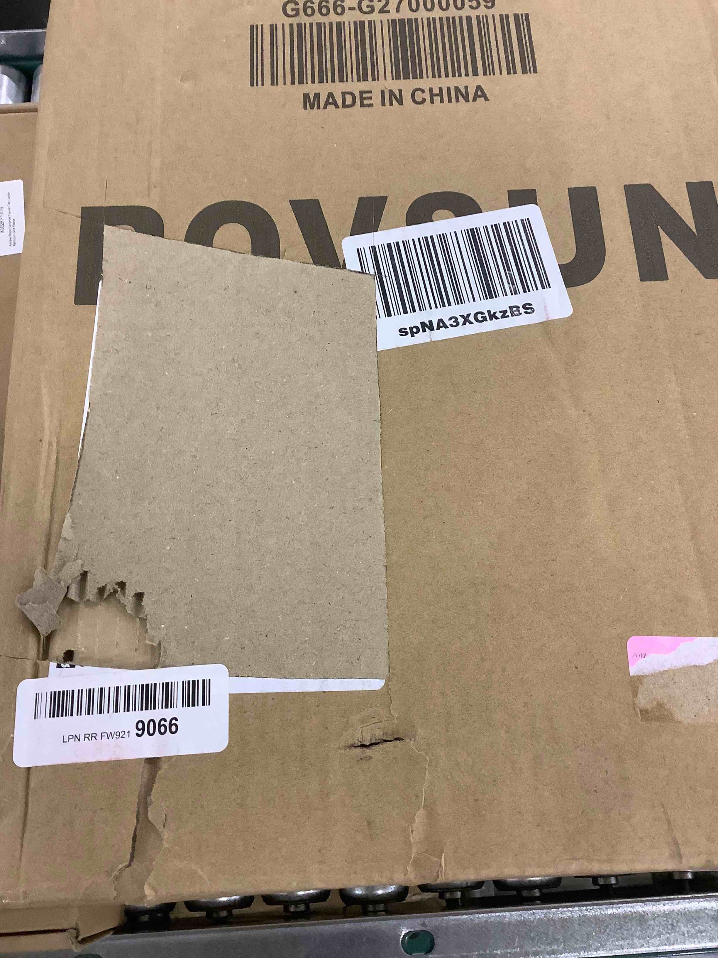 https://s3.amazonaws.com/lotting-images-prod/bidfta/EXS00293279_1686842655742.jpeg