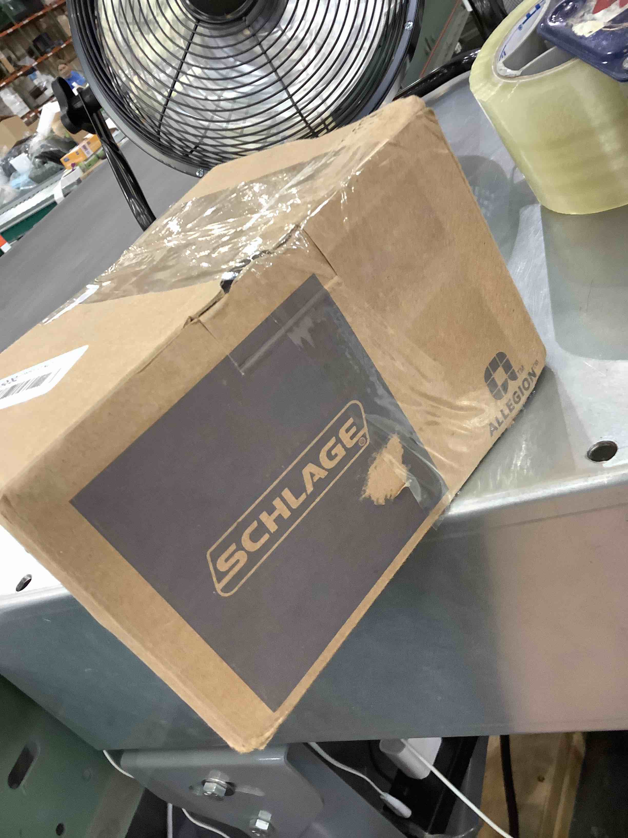 https://s3.amazonaws.com/lotting-images-prod/bidfta/EXS00293408_1686934812870.jpeg