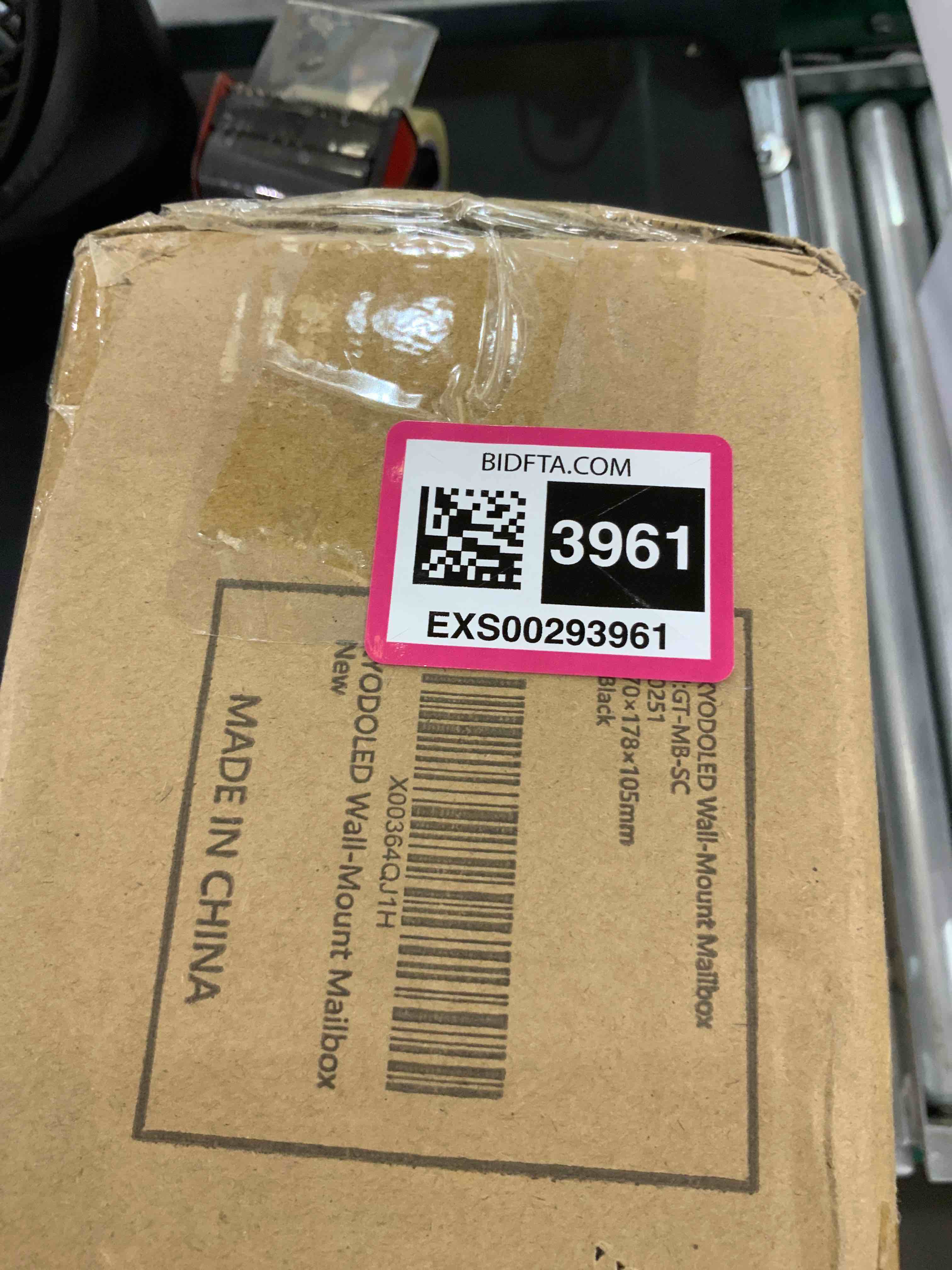 https://s3.amazonaws.com/lotting-images-prod/bidfta/EXS00293961_1689684563956.jpeg