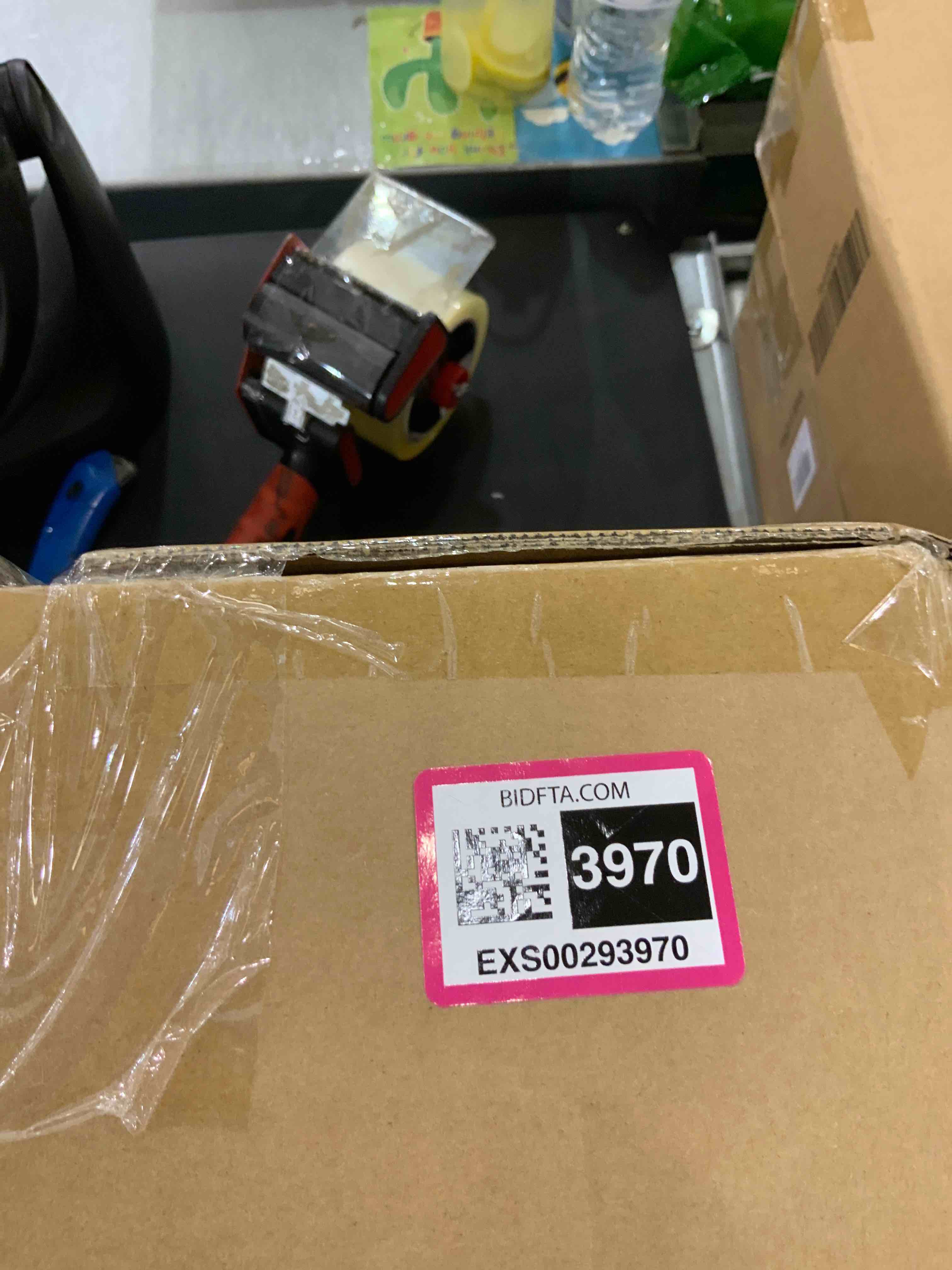 https://s3.amazonaws.com/lotting-images-prod/bidfta/EXS00293970_1689683965624.jpeg