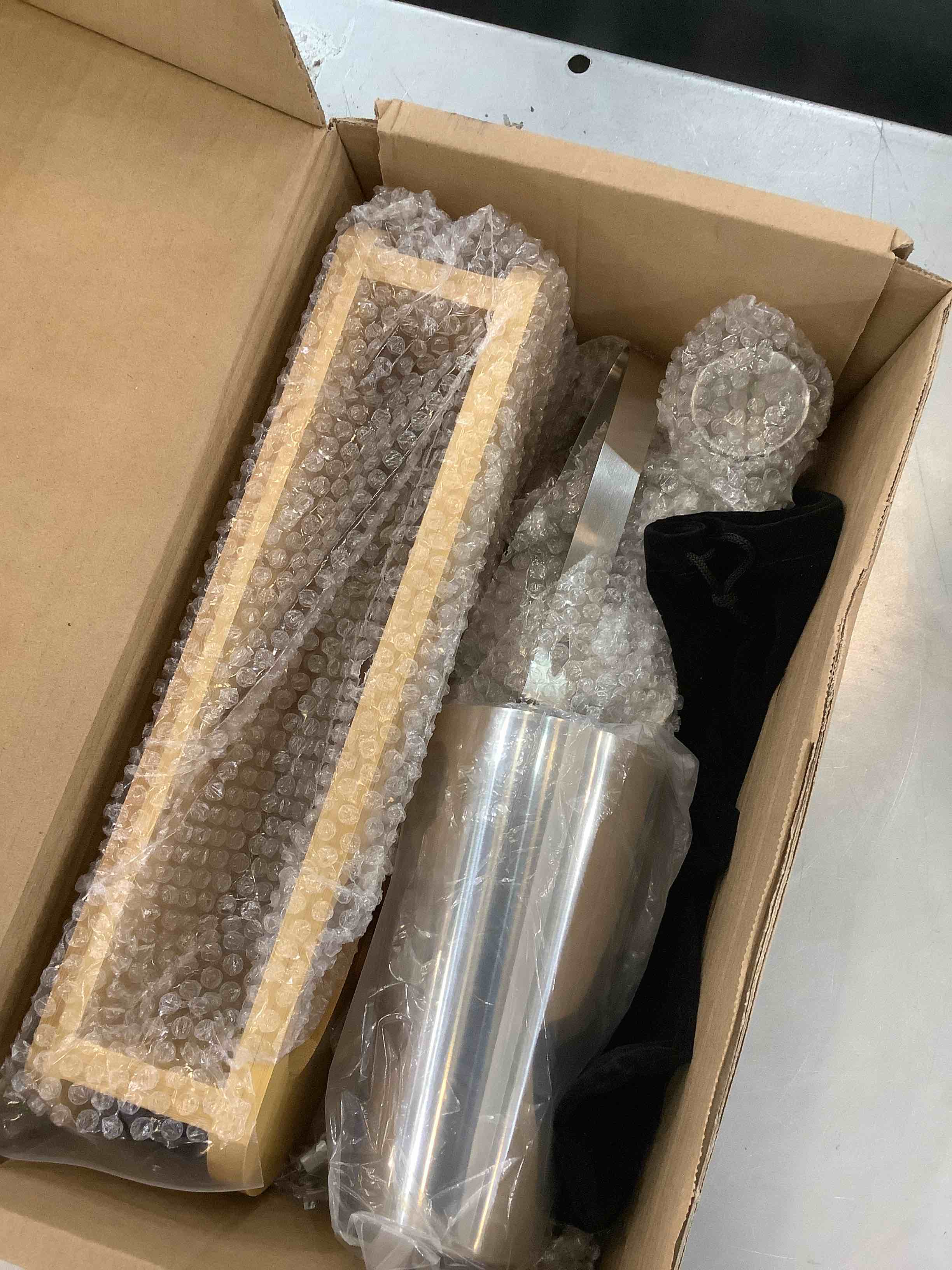 24-Piece Cocktail Shaker Bartender Kit with Stand, Boston Shaker, Mixing Spoon, Muddler, Measuring Jigger, Lemon Squeez, Tongs, Corkscrew, Liquor Pourers and More Professional Bar Tools