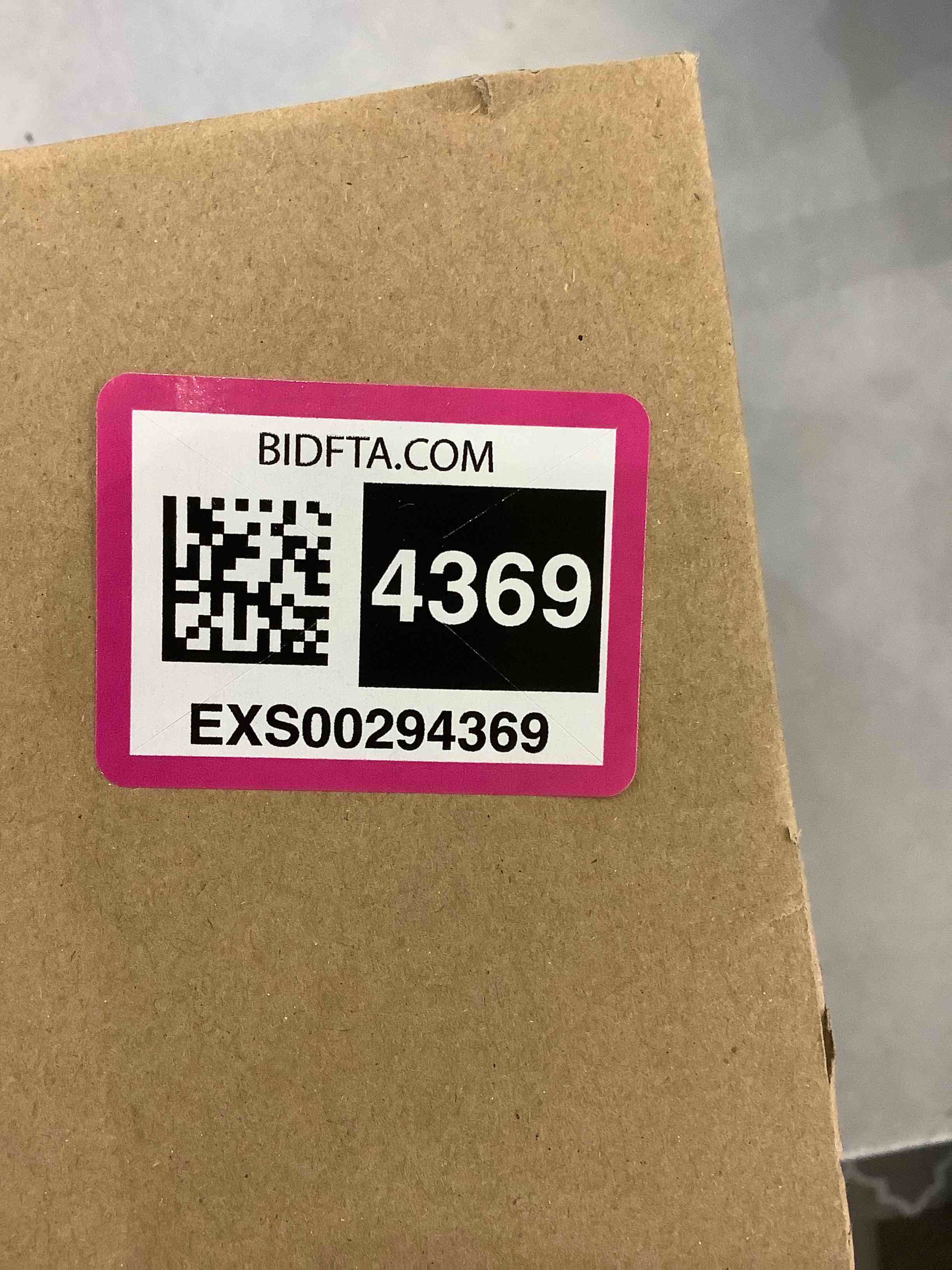 https://s3.amazonaws.com/lotting-images-prod/bidfta/EXS00294369_1686744250031.jpeg